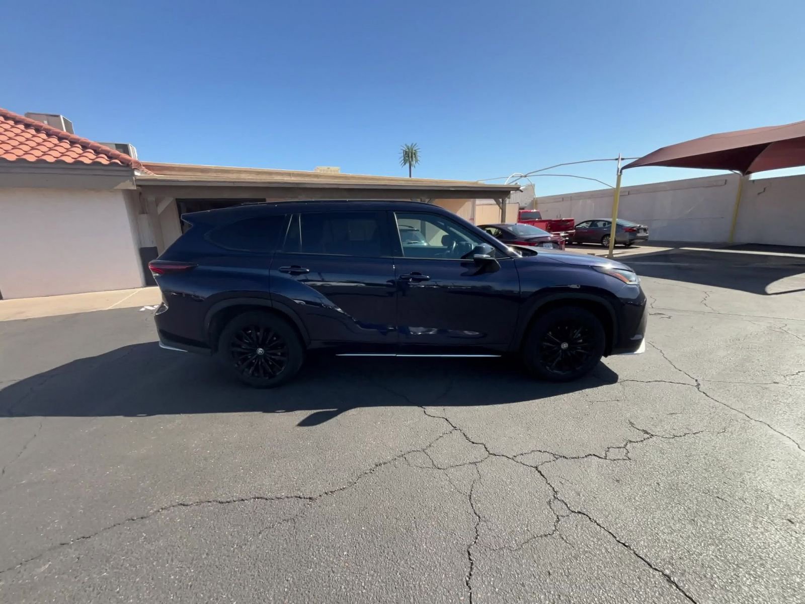 Thumbnail: 2025 Toyota Highlander - 16