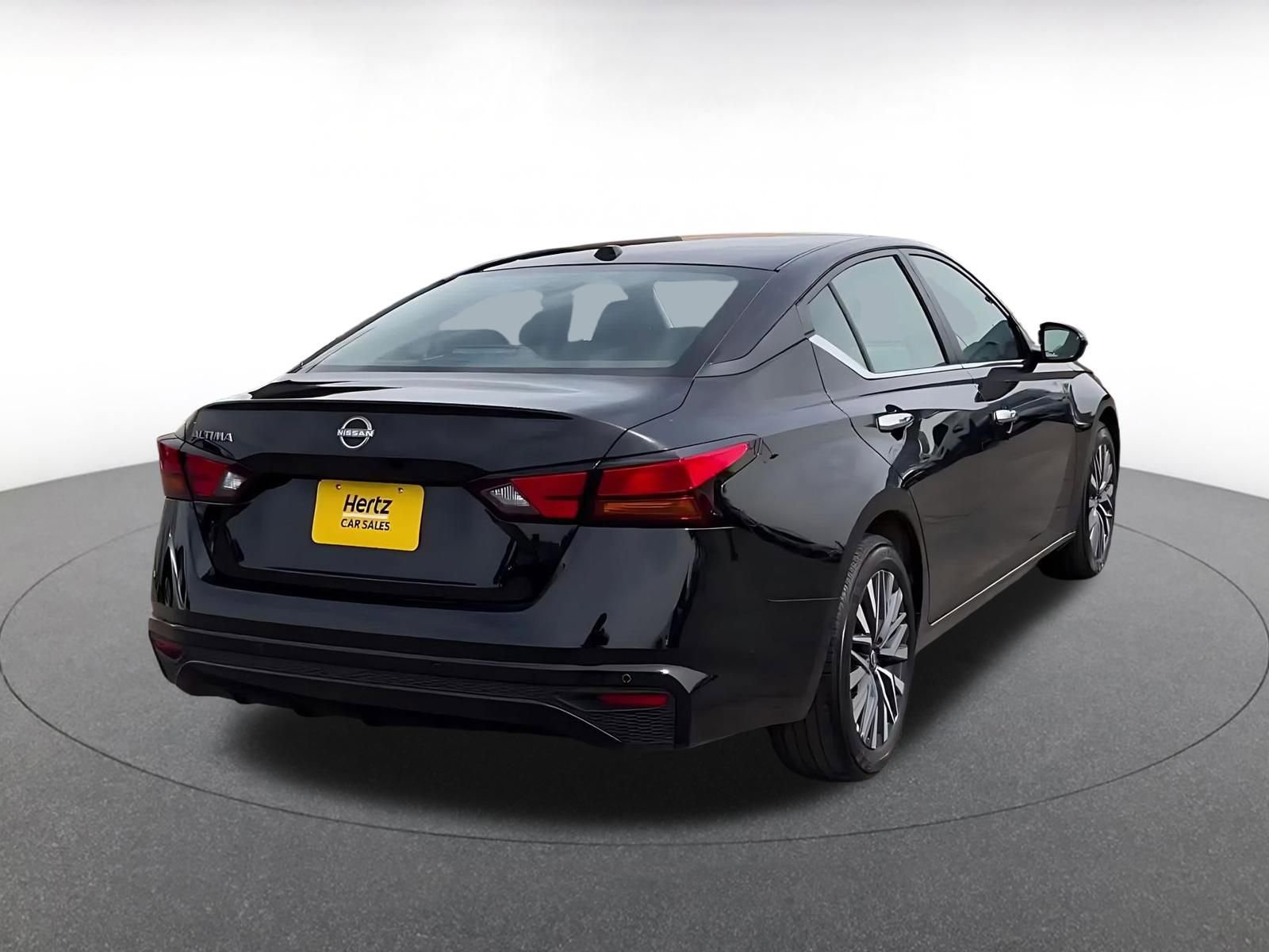 Thumbnail: 2025 Nissan Altima - 14