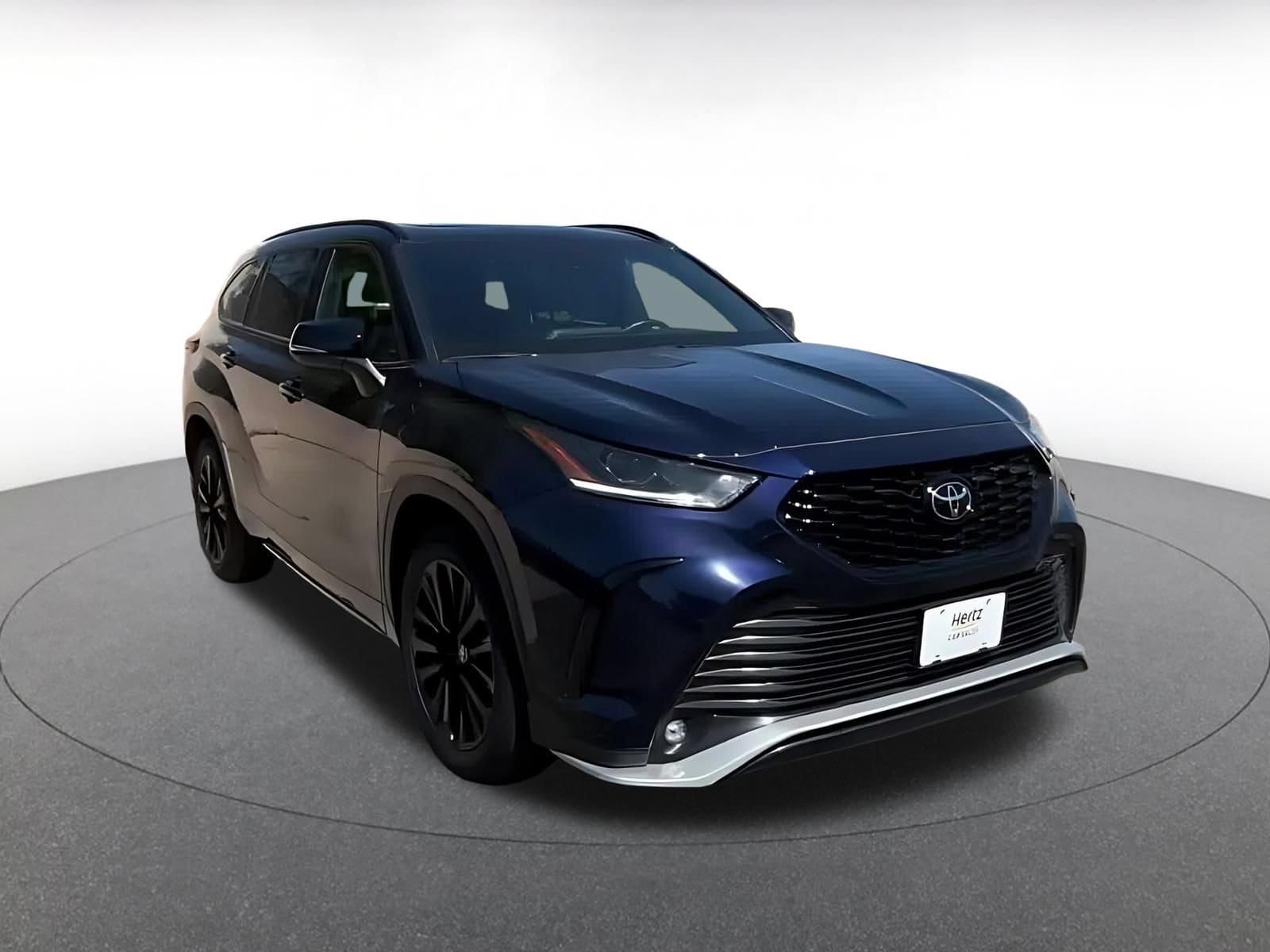 Thumbnail: 2025 Toyota Highlander - 3