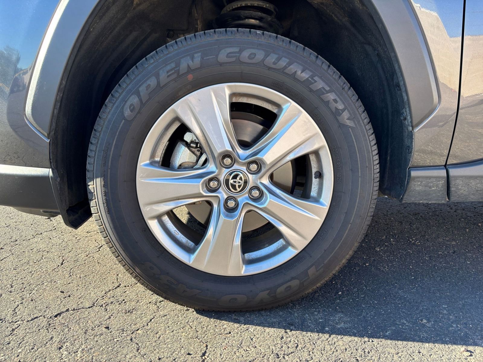 Thumbnail: 2025 Toyota RAV4 - 32