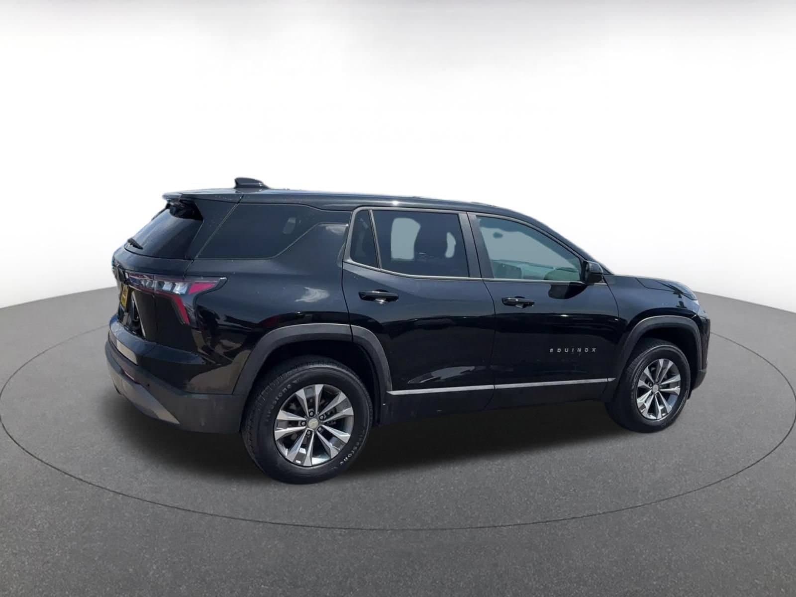 Thumbnail: 2025 Chevrolet Equinox - 11