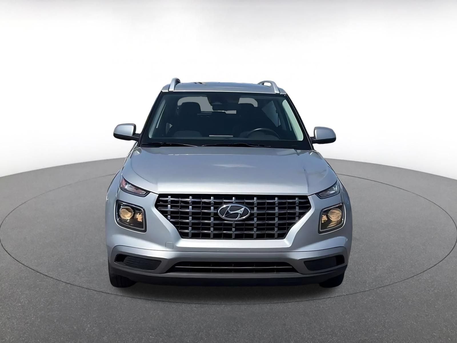 Thumbnail: 2026 Hyundai Venue - 4