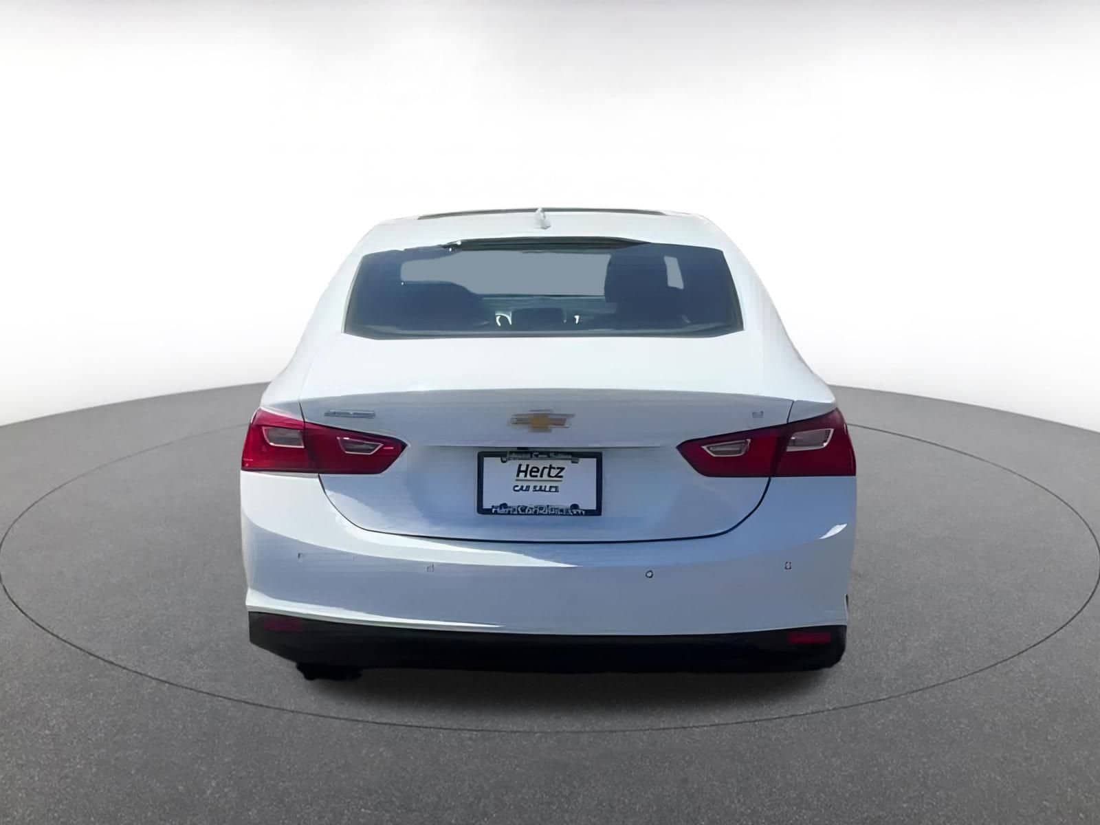 Thumbnail: 2024 Chevrolet Malibu - 12
