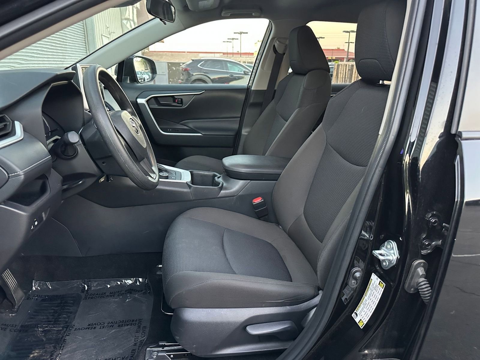 Thumbnail: 2025 Toyota RAV4 - 35