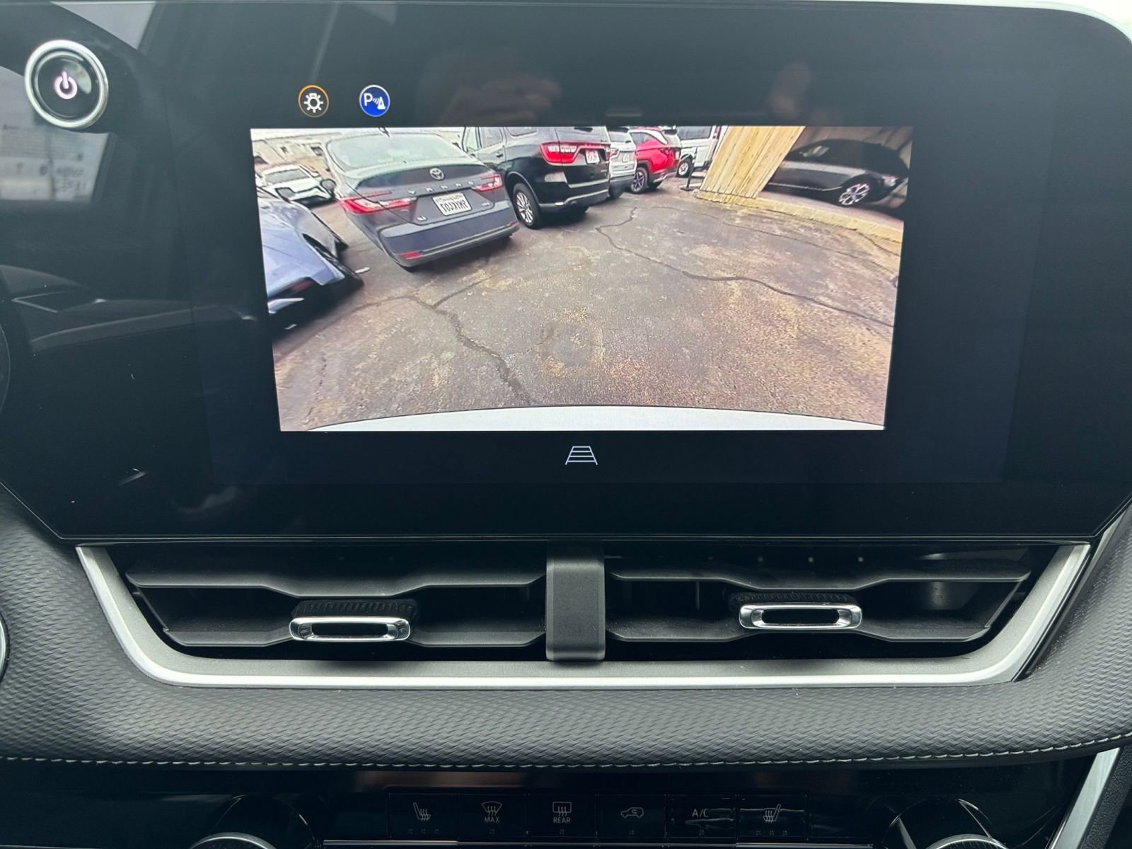 Thumbnail: 2025 Chevrolet Equinox - 17