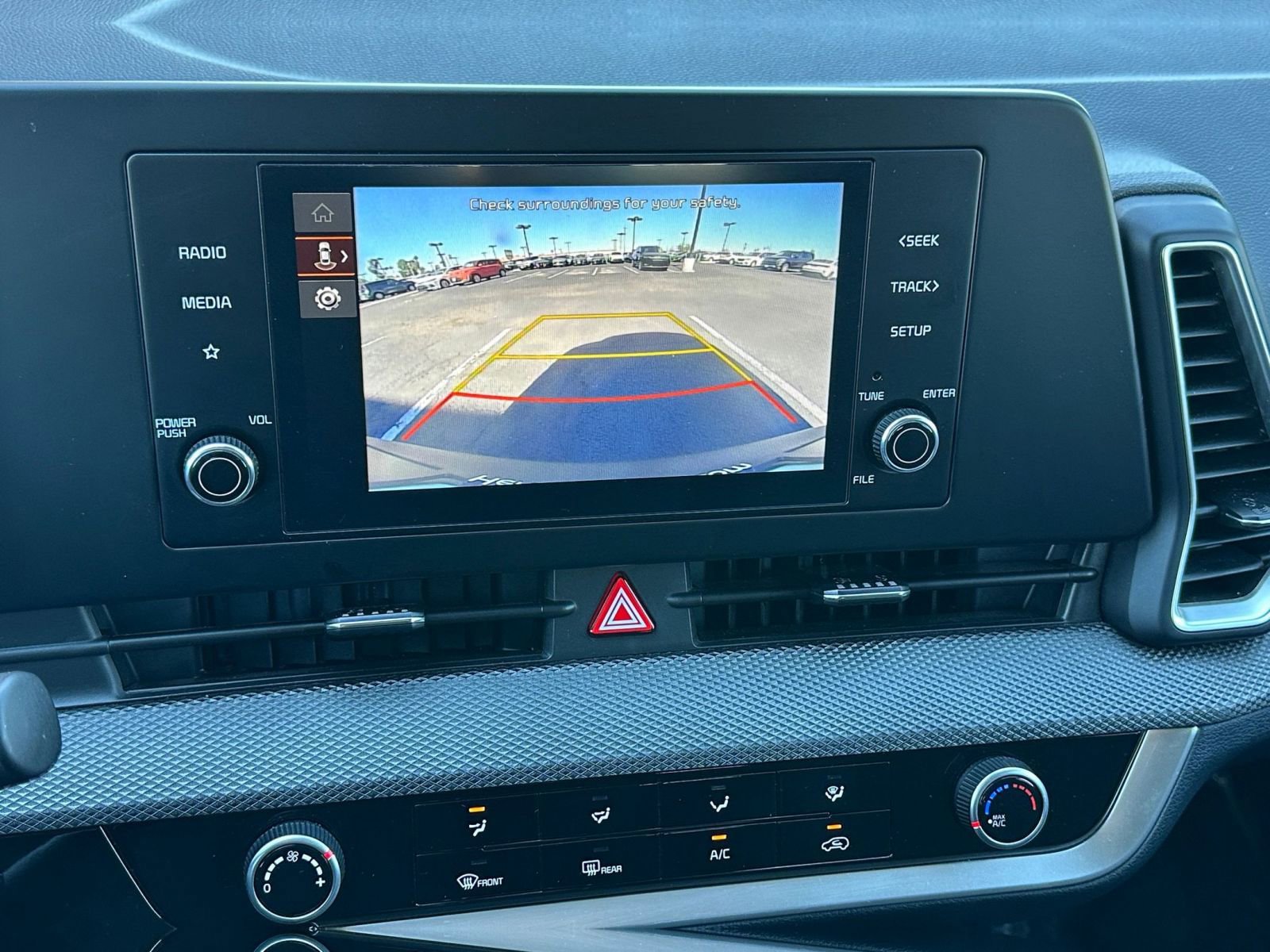 Thumbnail: 2025 Kia Sportage - 17