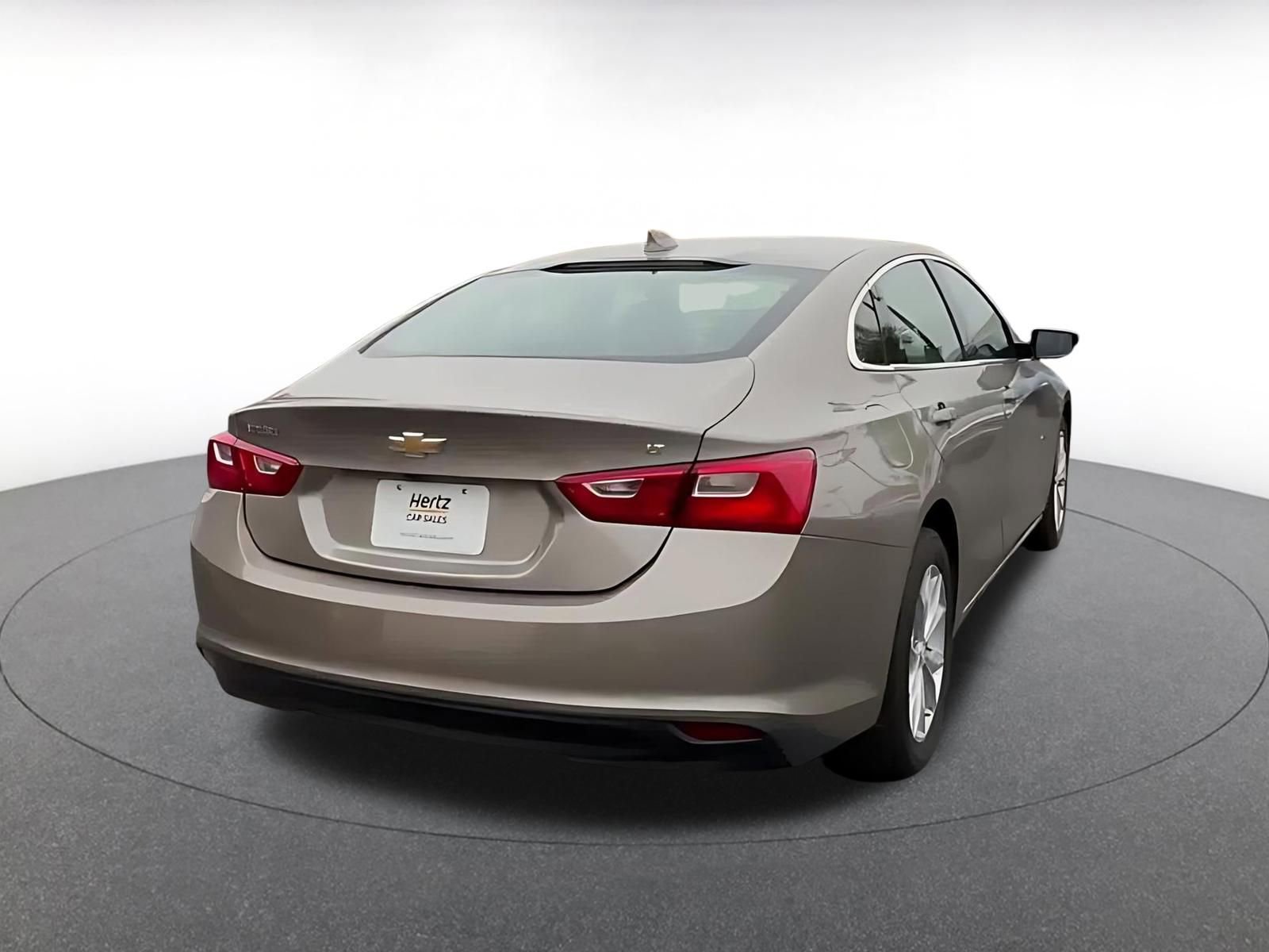 Thumbnail: 2023 Chevrolet Malibu - 14