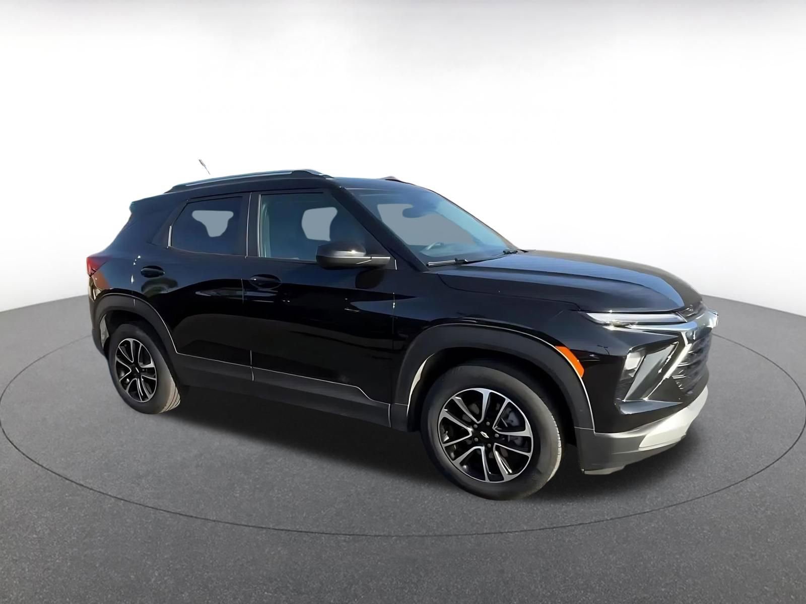 Thumbnail: 2025 Chevrolet TrailBlazer - 2