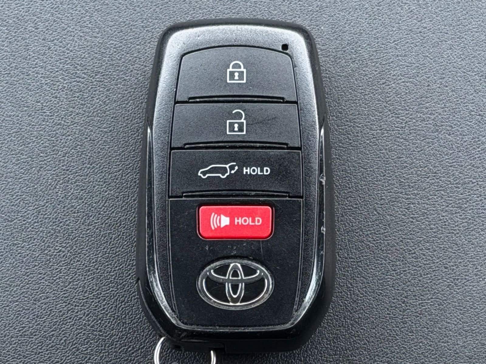 Thumbnail: 2025 Toyota Highlander - 21