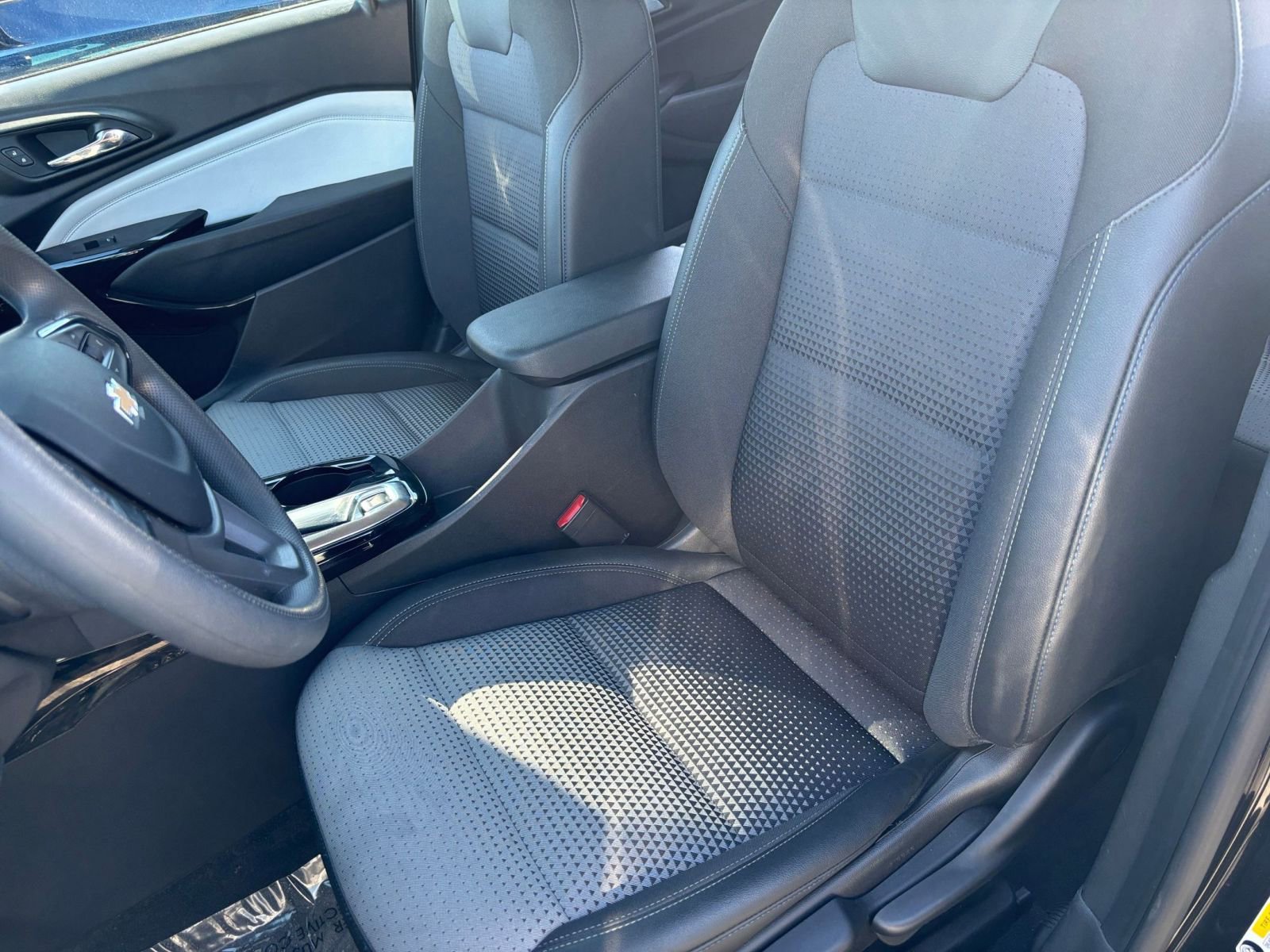 Thumbnail: 2025 Chevrolet Trax - 34