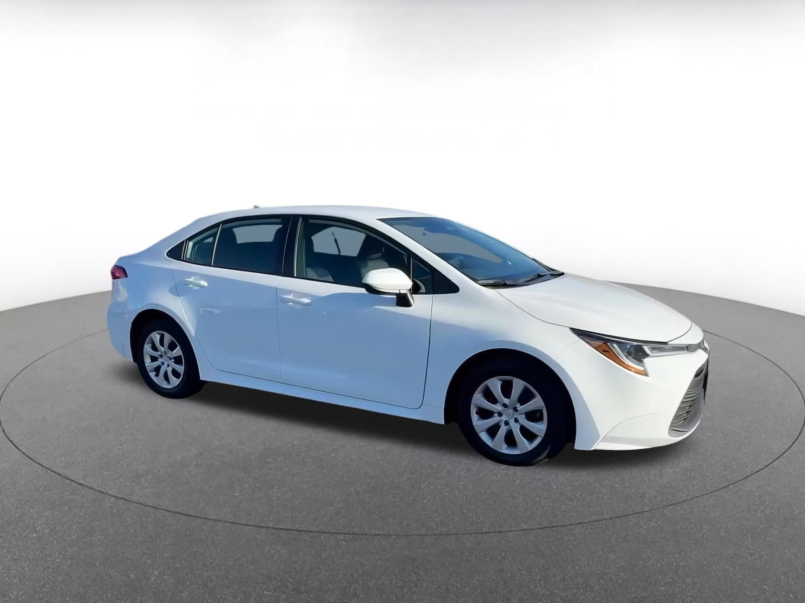 Thumbnail: 2025 Toyota Corolla - 2