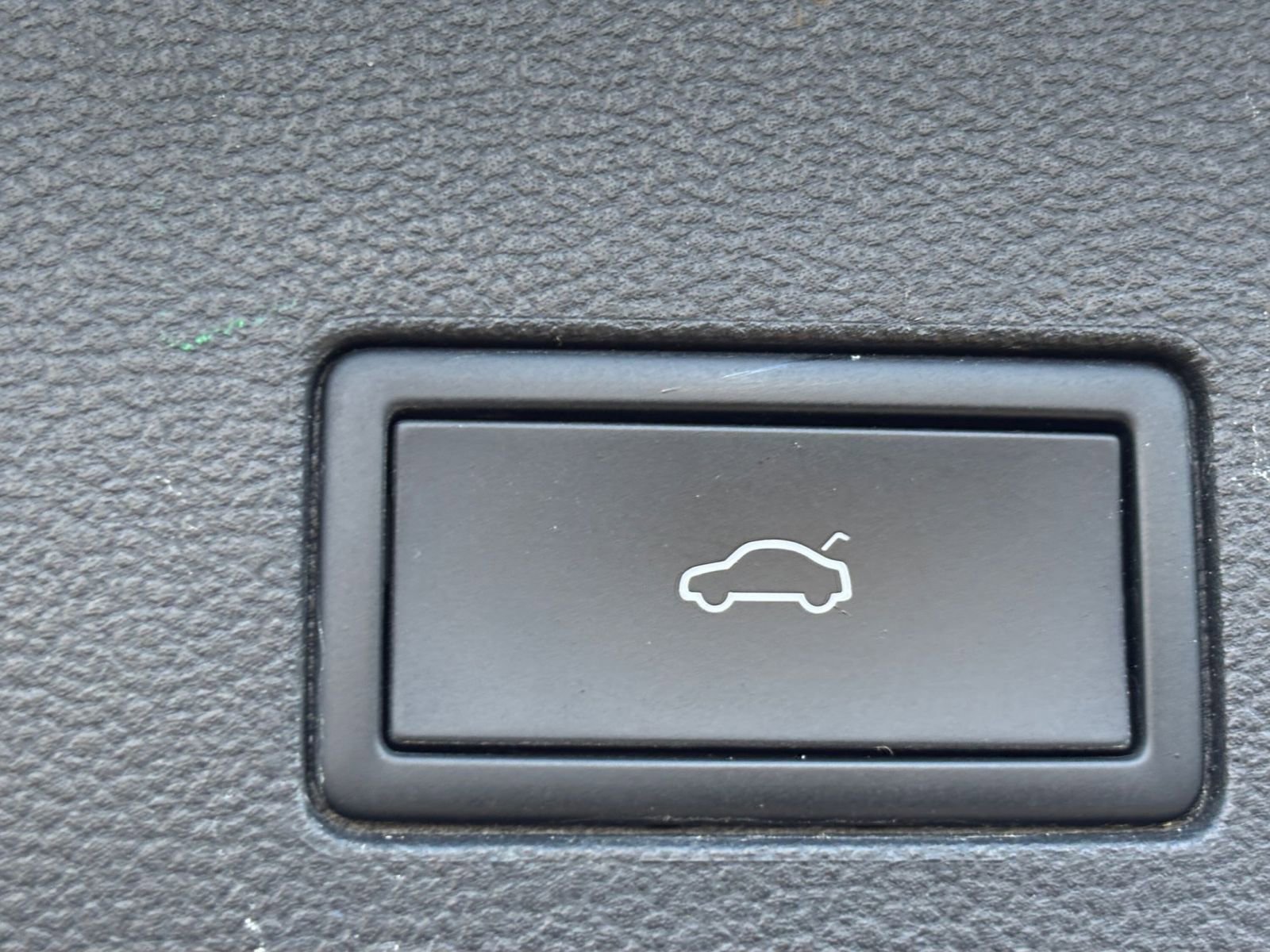 Thumbnail: 2024 Volkswagen Atlas - 23