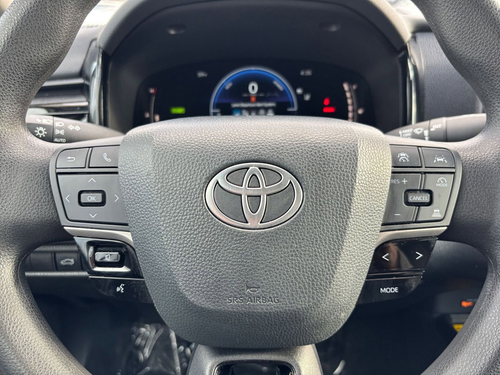 Thumbnail: 2025 Toyota Camry - 27