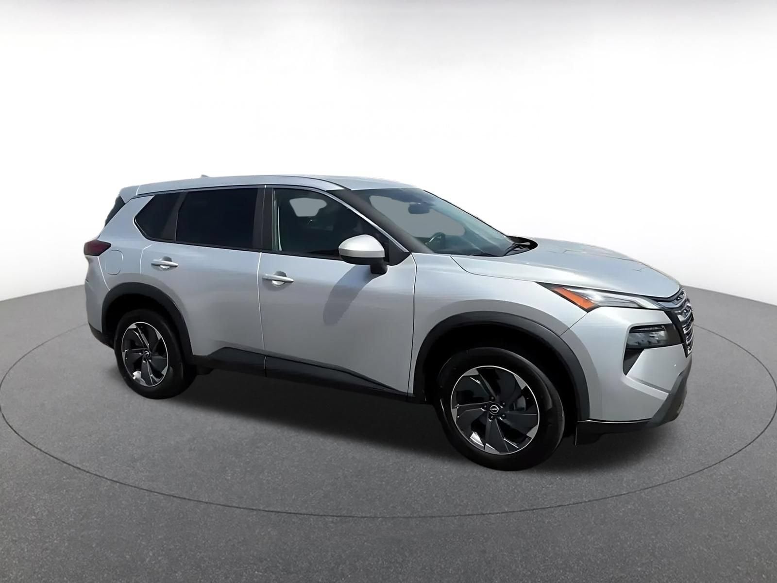 Thumbnail: 2025 Nissan Rogue - 2