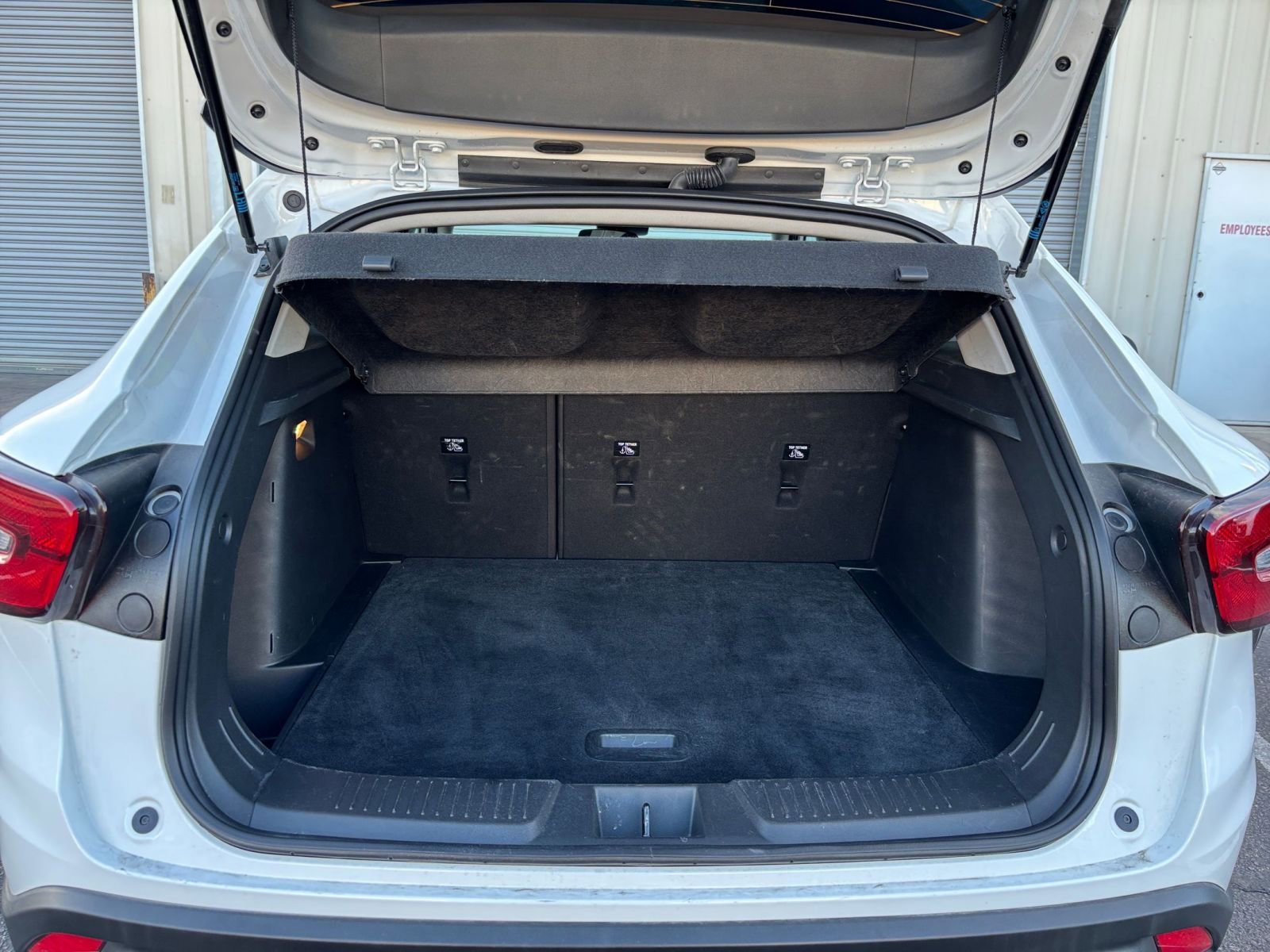 Thumbnail: 2025 Chevrolet Trax - 29