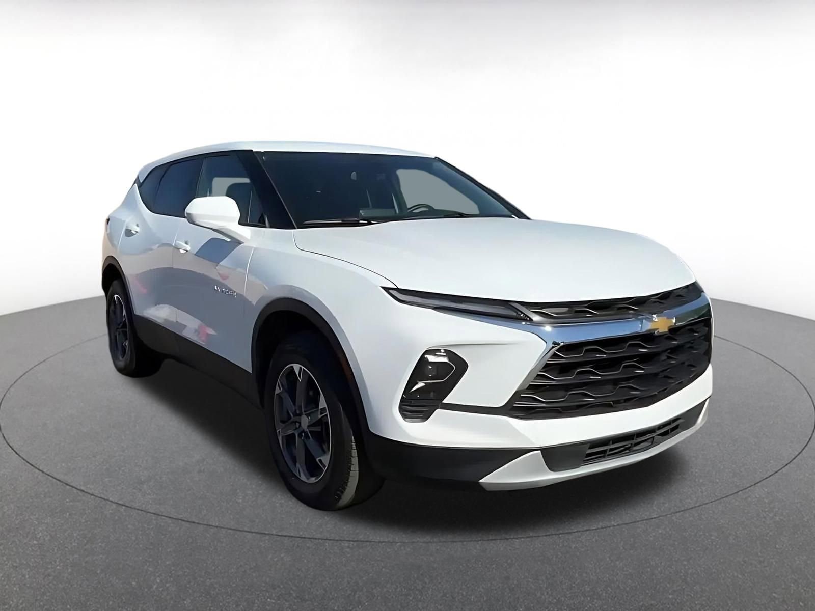 Thumbnail: 2025 Chevrolet Blazer - 3