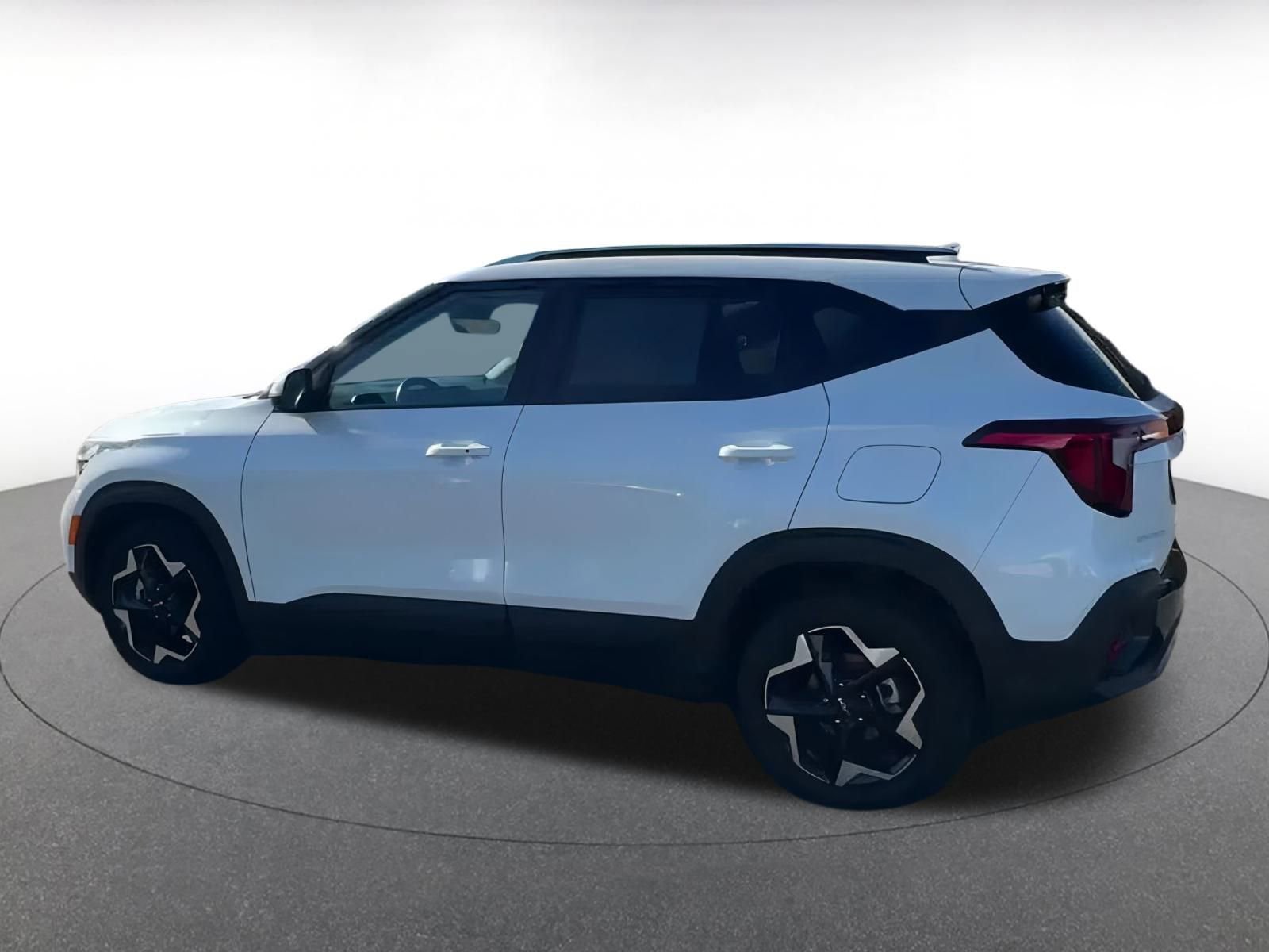 Thumbnail: 2025 Kia Seltos - 10