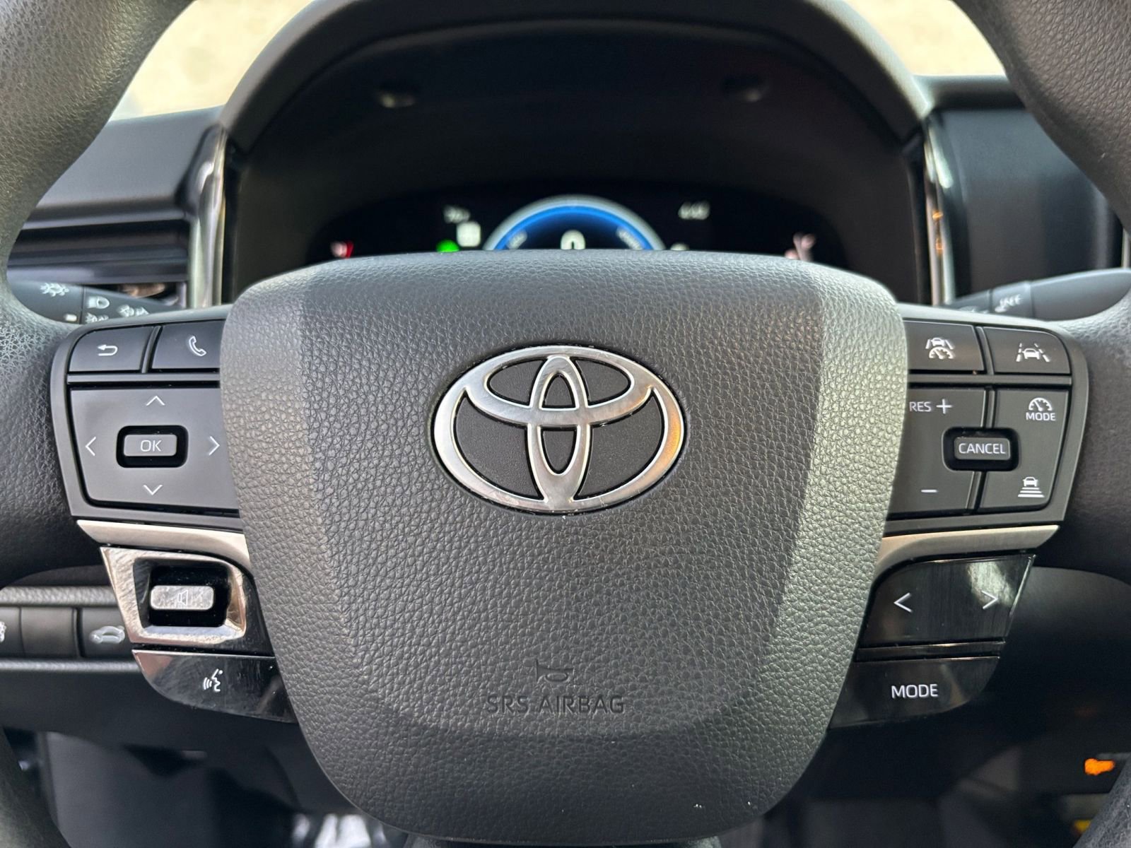 Thumbnail: 2025 Toyota Camry - 27