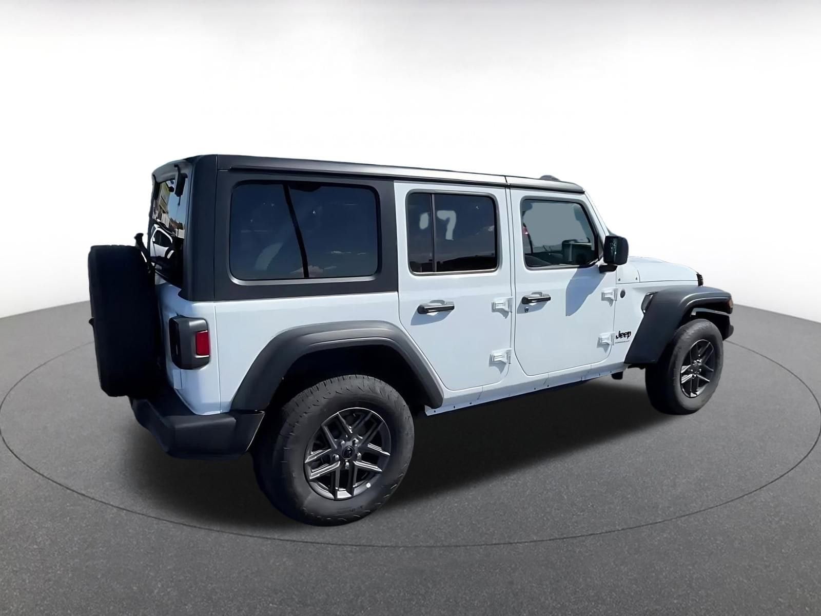 Thumbnail: 2025 Jeep Wrangler - 12