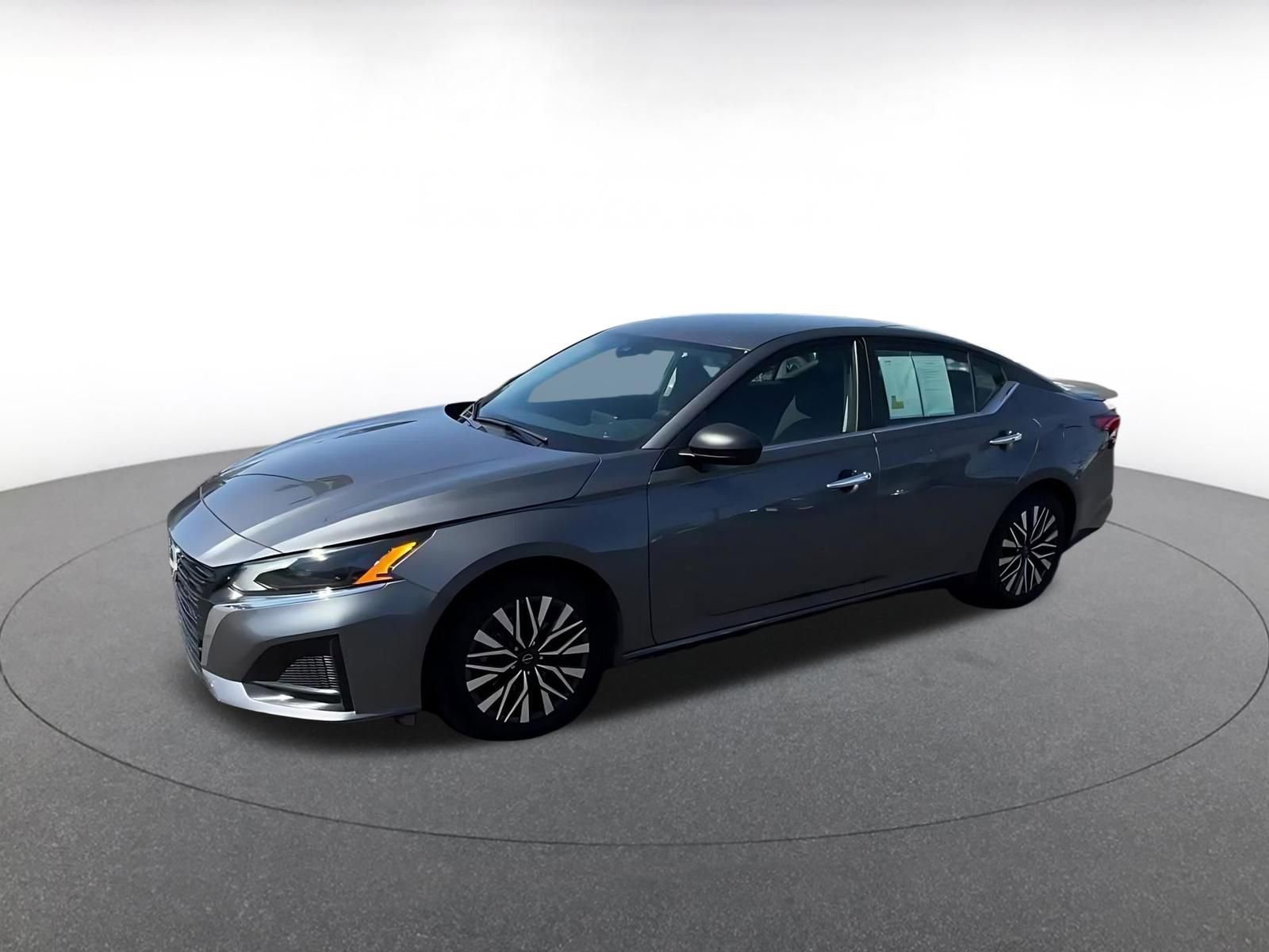 Thumbnail: 2025 Nissan Altima - 8