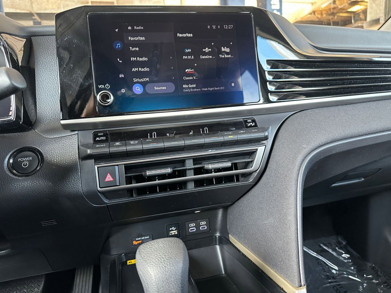 Thumbnail: 2025 Toyota Camry - 18