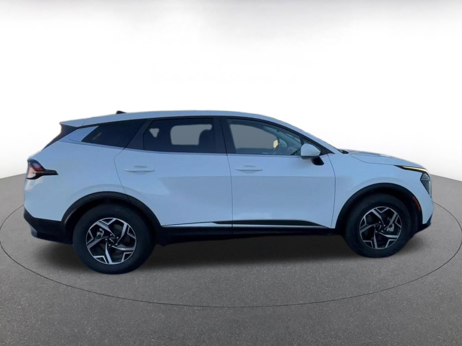 Thumbnail: 2025 Kia Sportage - 16