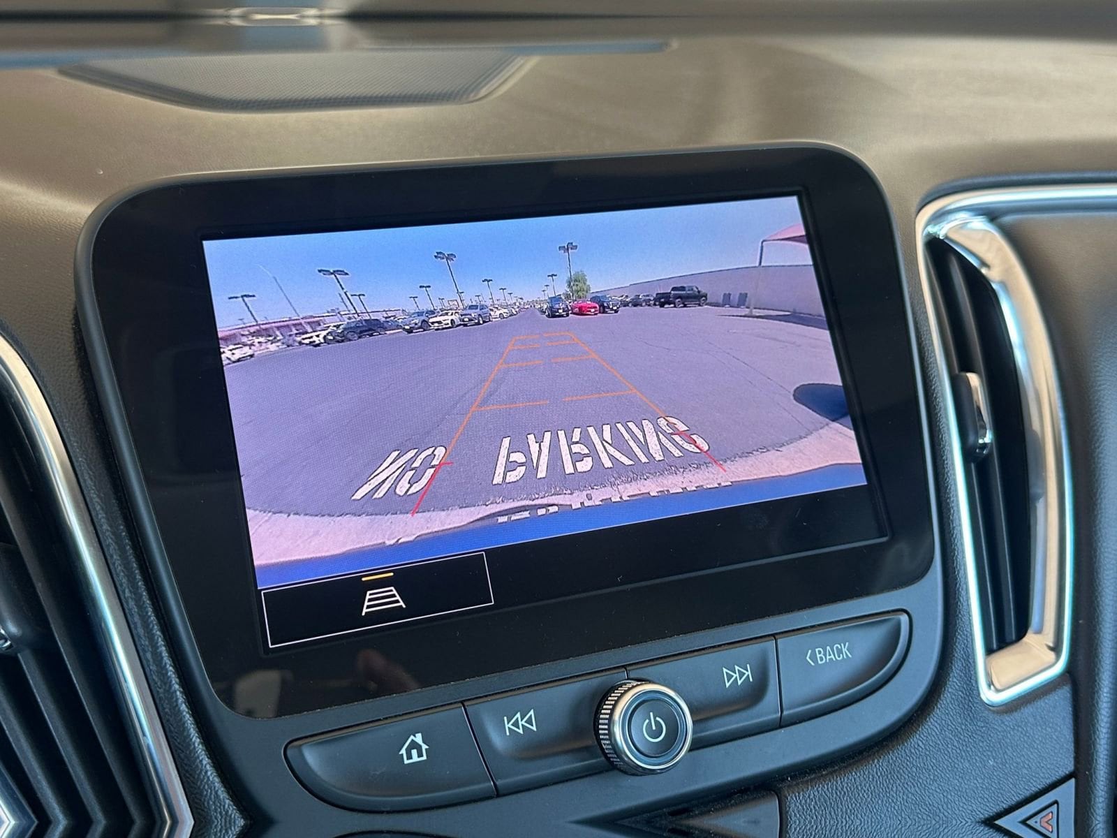 Thumbnail: 2024 Chevrolet Malibu - 17