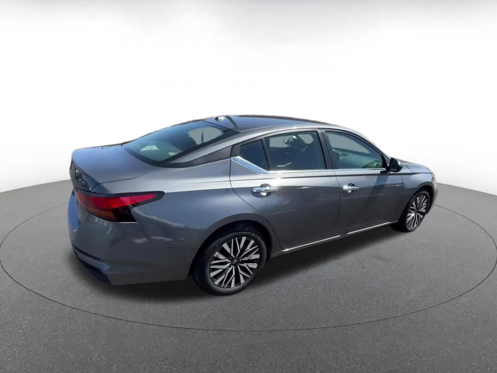 Thumbnail: 2025 Nissan Altima - 15
