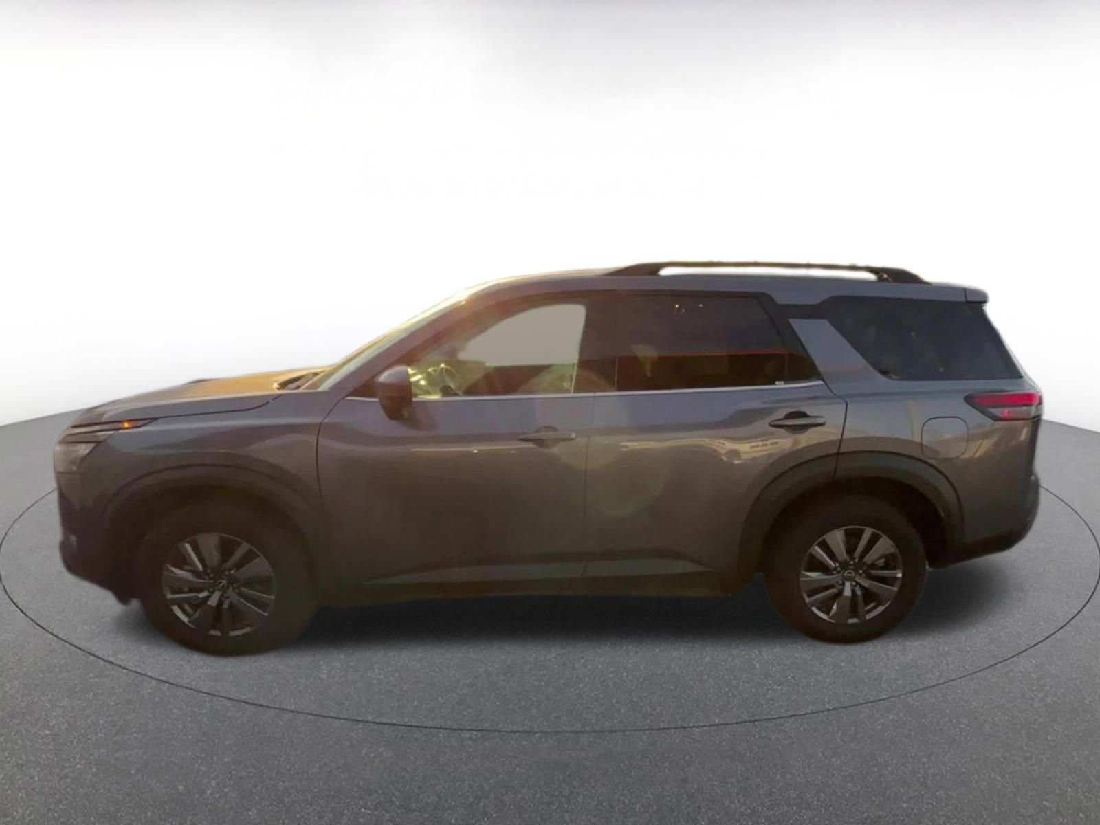 Thumbnail: 2025 Nissan Pathfinder - 9