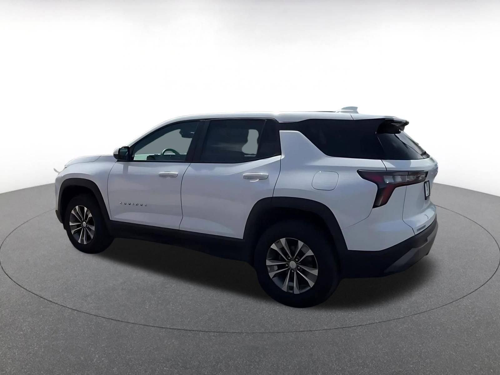 Thumbnail: 2025 Chevrolet Equinox - 10