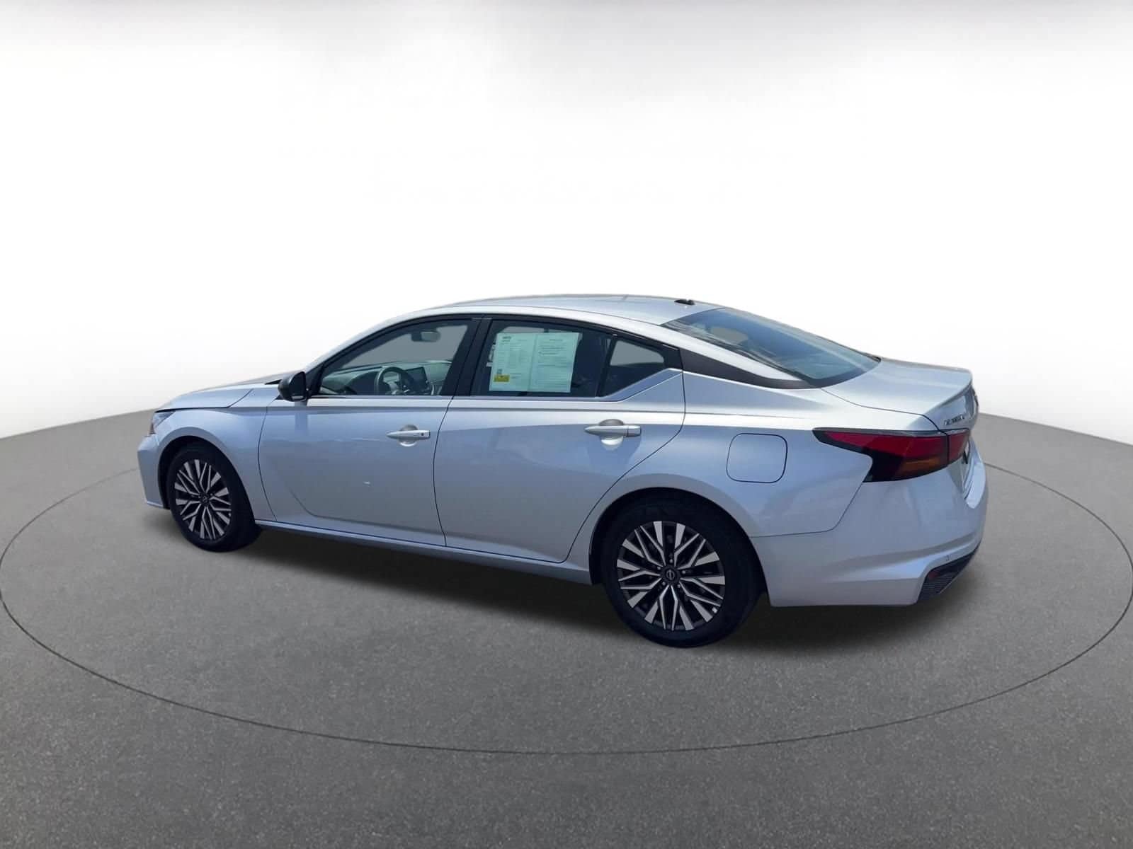 Thumbnail: 2026 Nissan Altima - 10