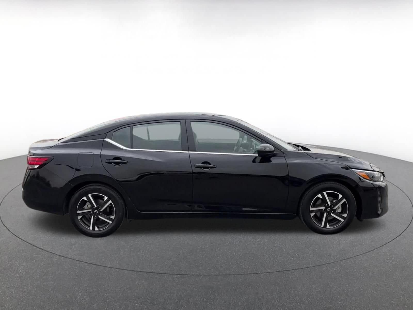 Thumbnail: 2025 Nissan Sentra - 15