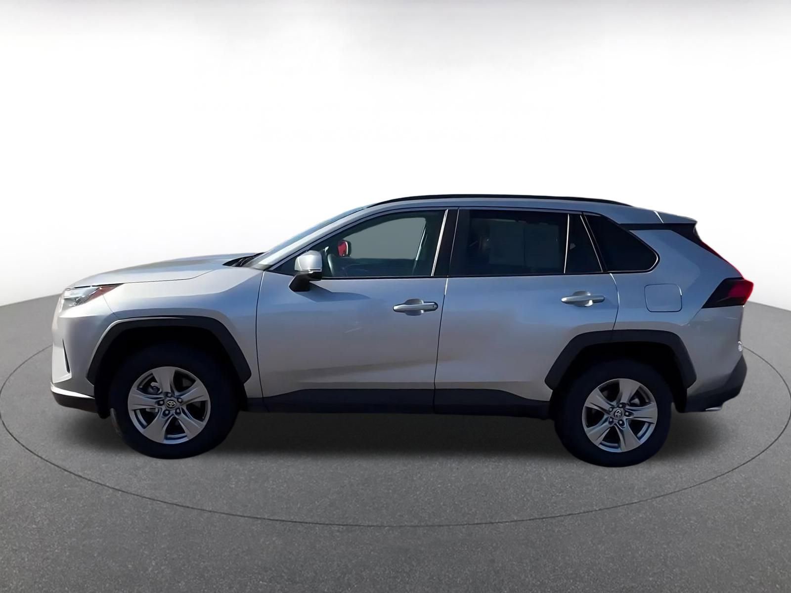 Thumbnail: 2025 Toyota RAV4 - 8