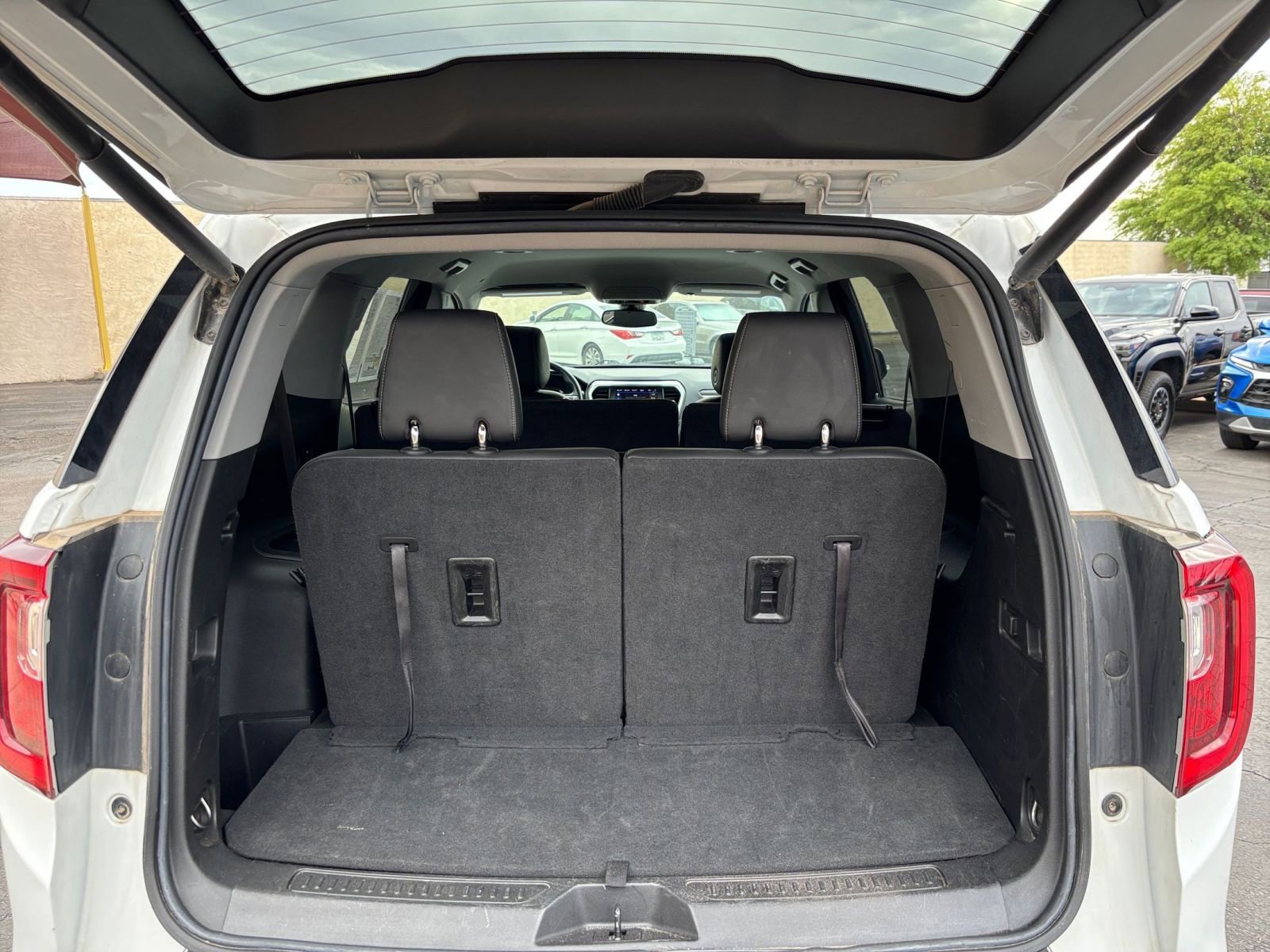 Thumbnail: 2023 GMC Acadia - 34