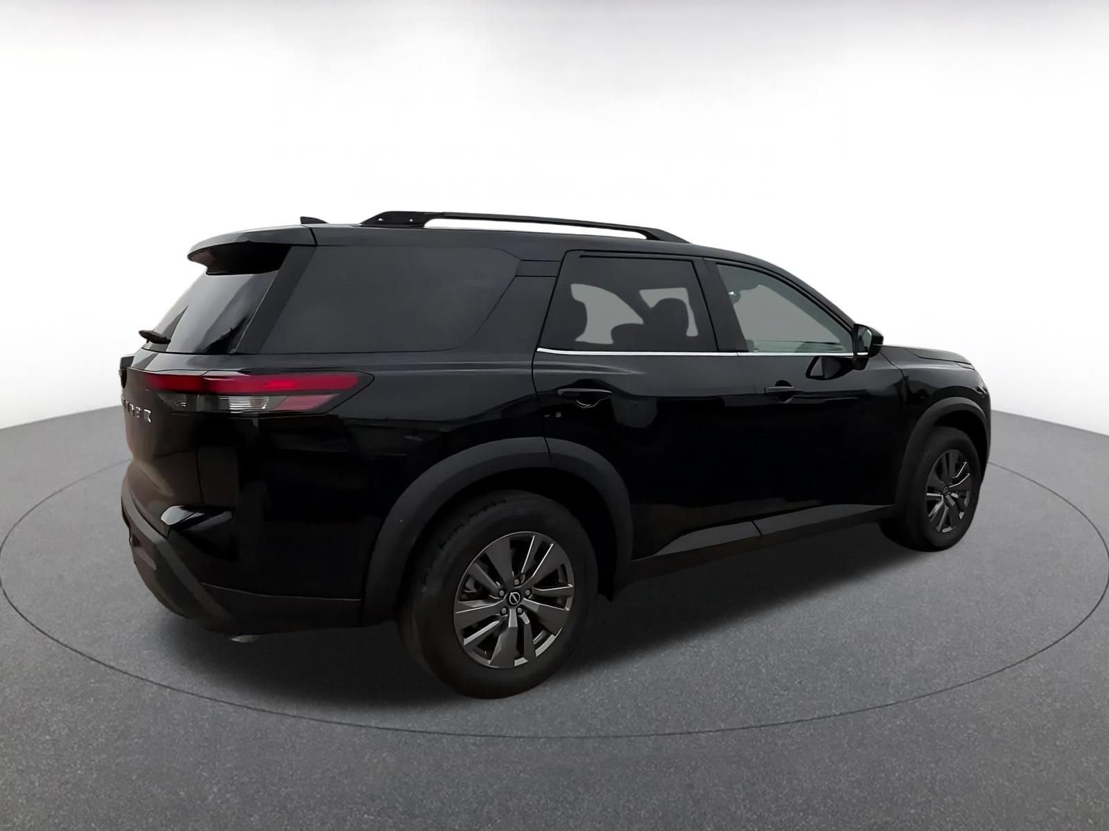 Thumbnail: 2025 Nissan Pathfinder - 14