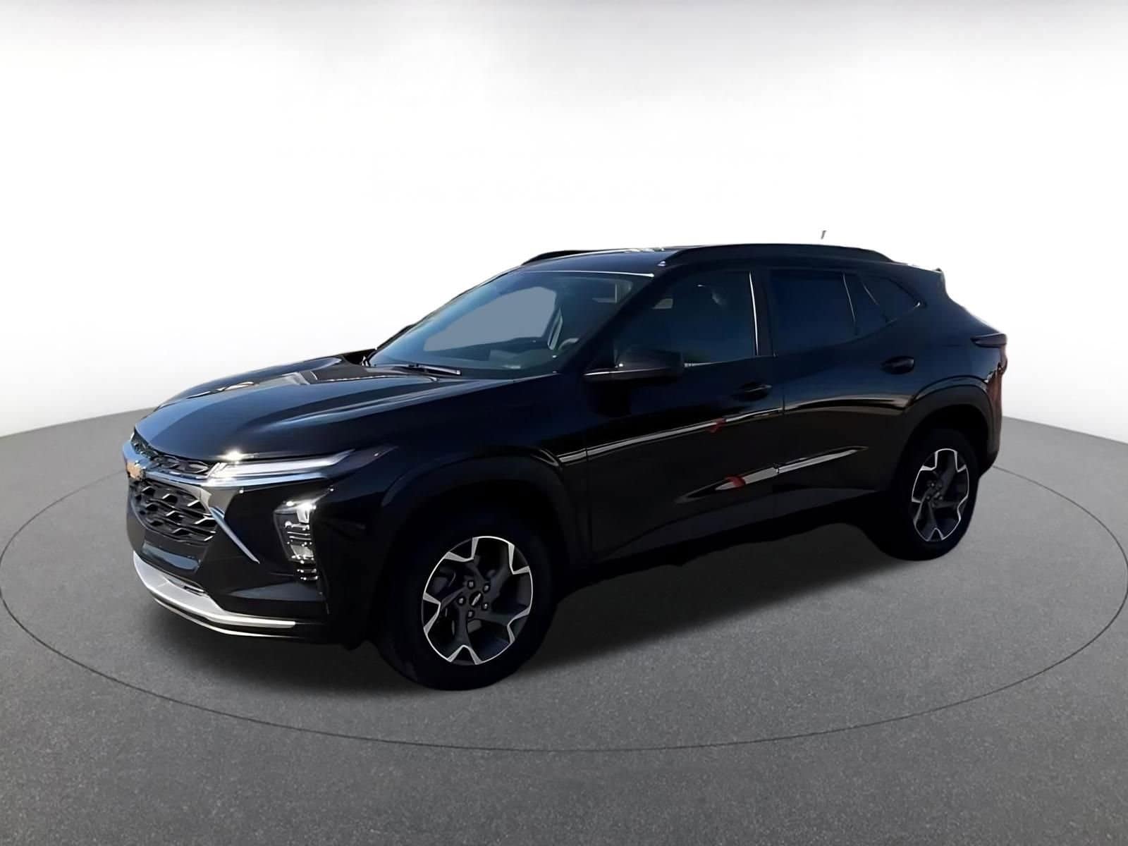 Thumbnail: 2025 Chevrolet Trax - 8