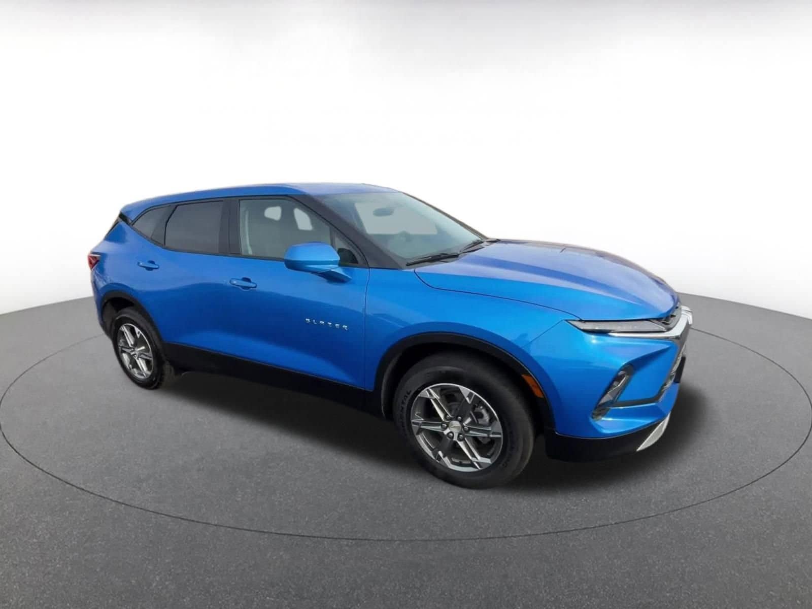 Thumbnail: 2025 Chevrolet Blazer - 2