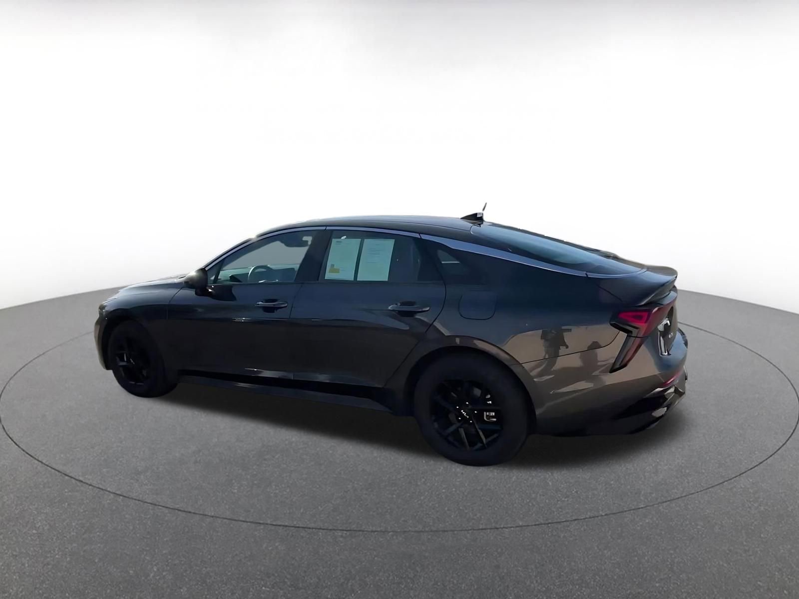 Thumbnail: 2025 Kia K5 - 10