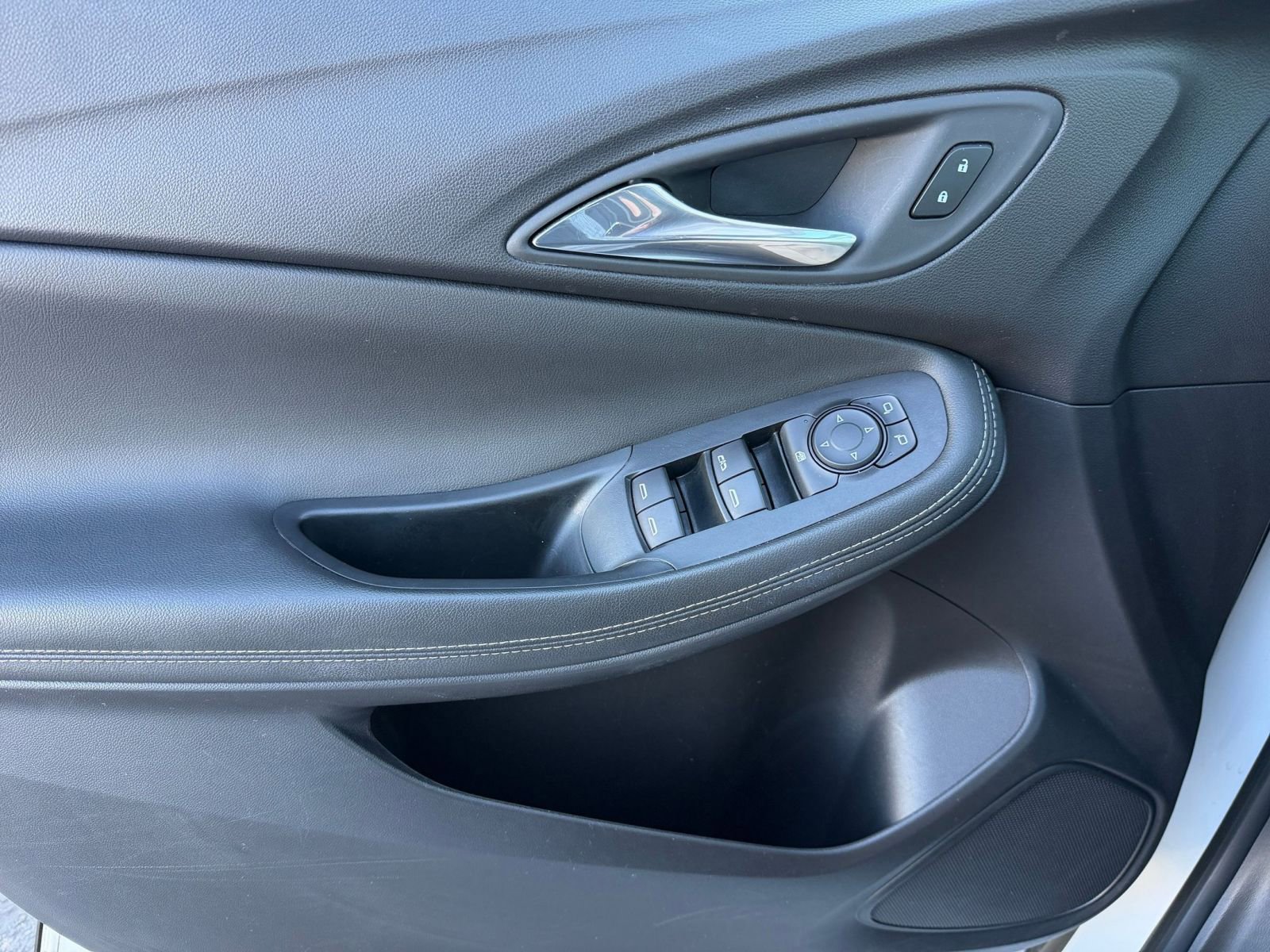 Thumbnail: 2025 Buick Encore GX - 18