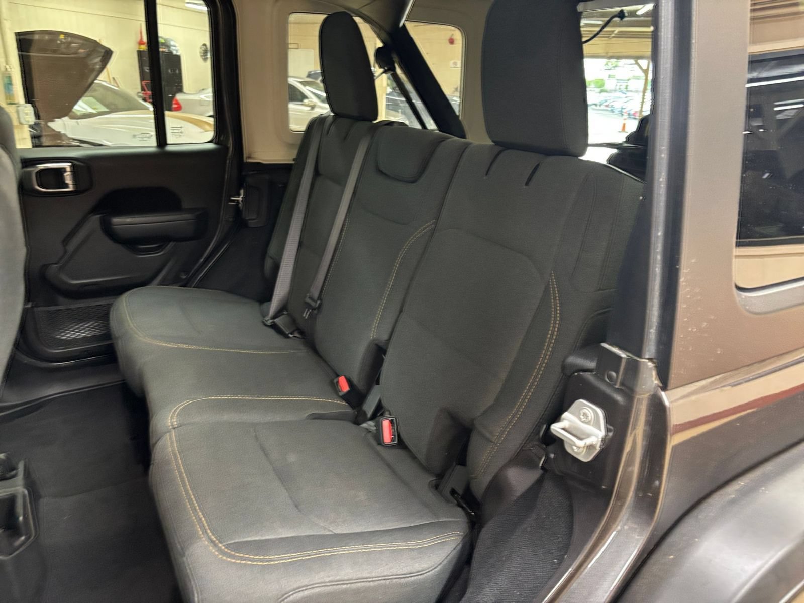 Thumbnail: 2025 Jeep Wrangler - 31