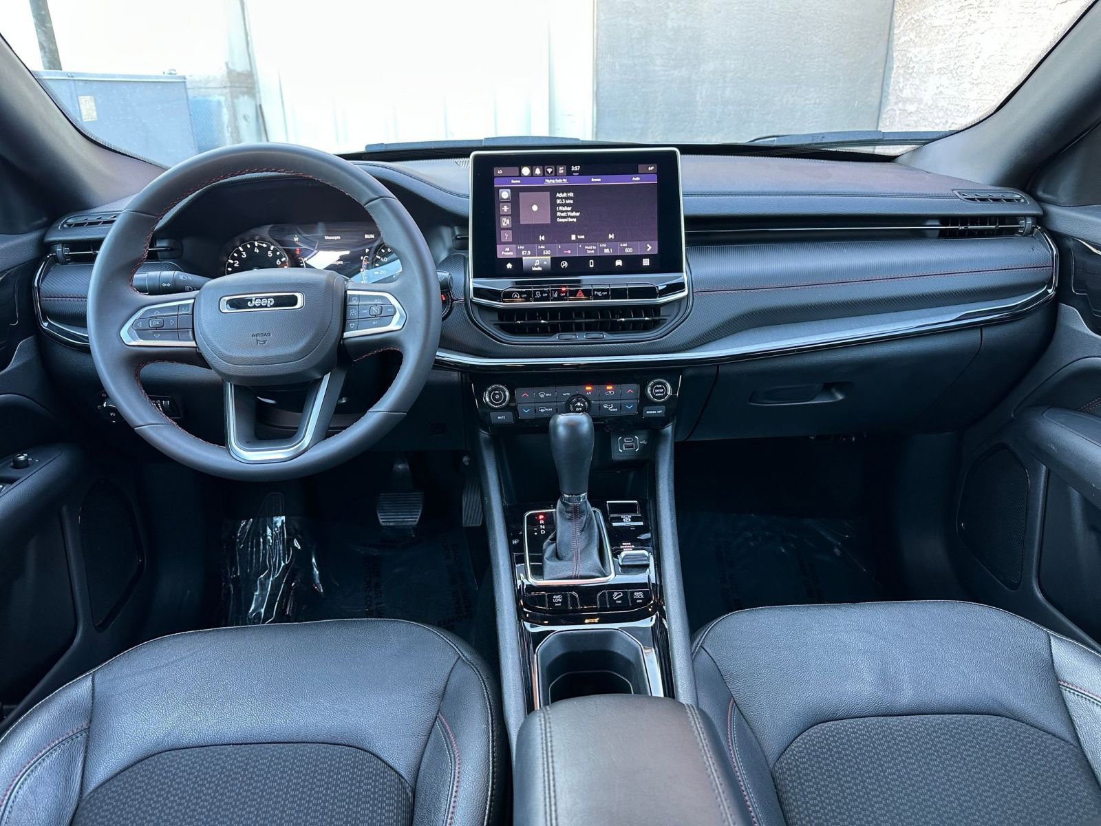 Thumbnail: 2025 Jeep Compass - 32