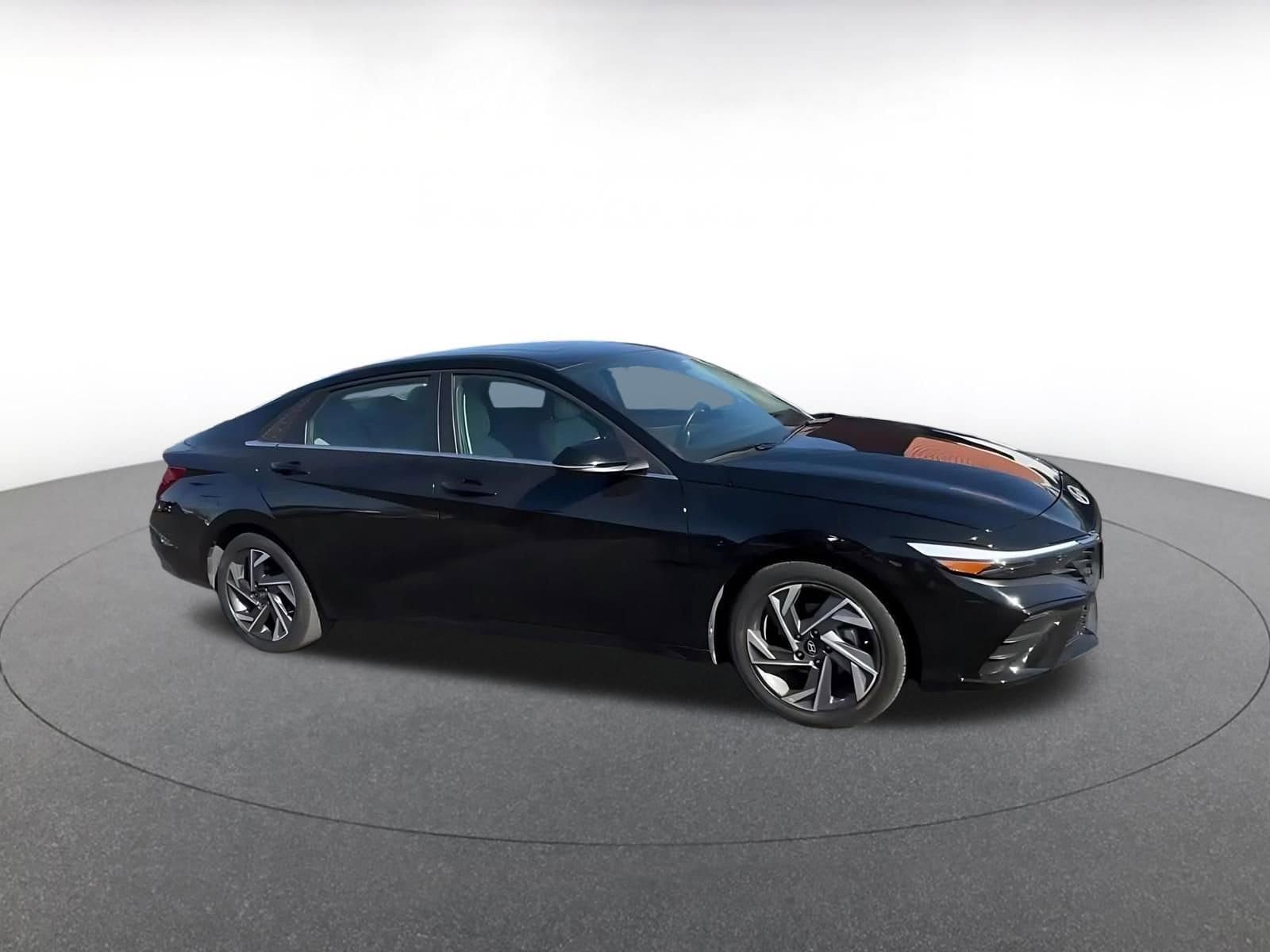 Thumbnail: 2025 Hyundai Elantra - 2