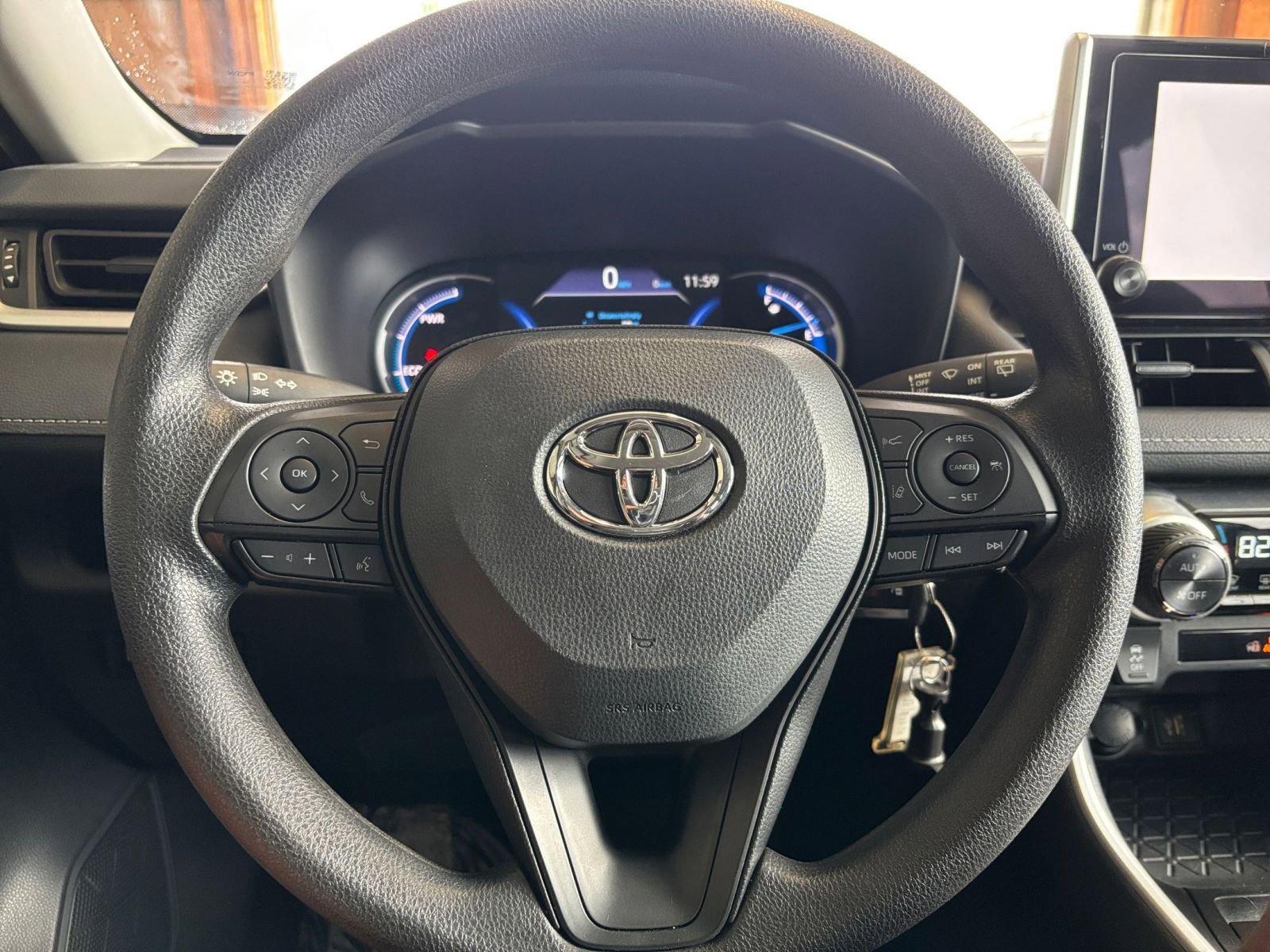 Thumbnail: 2025 Toyota RAV4 - 28