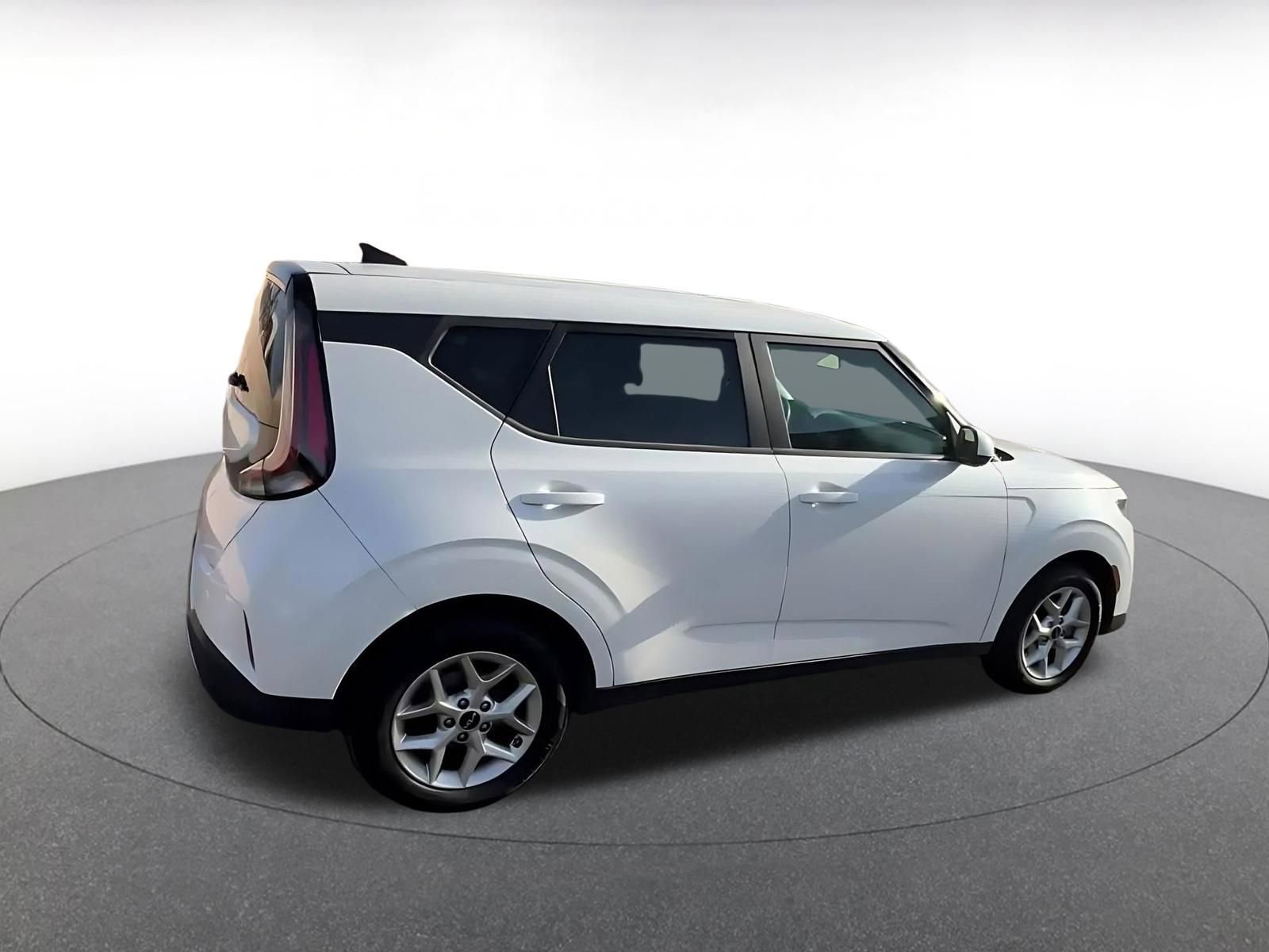 Thumbnail: 2023 Kia Soul - 14