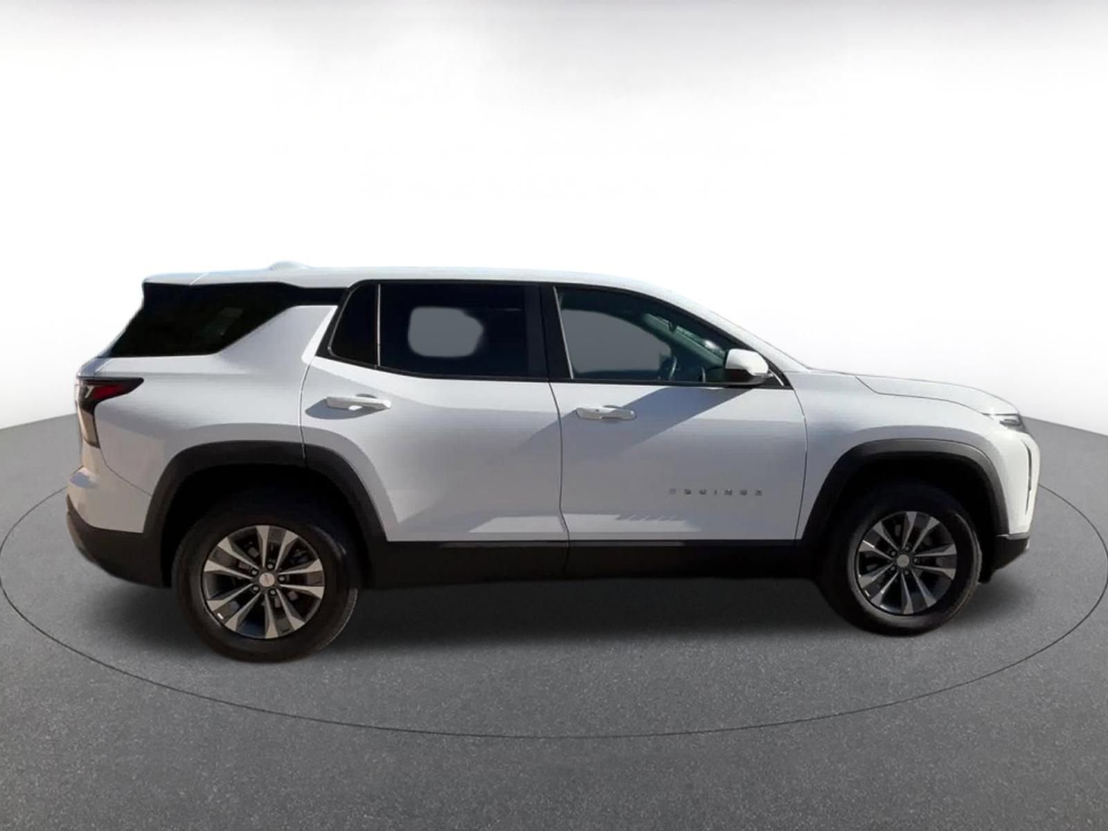 Thumbnail: 2025 Chevrolet Equinox - 16