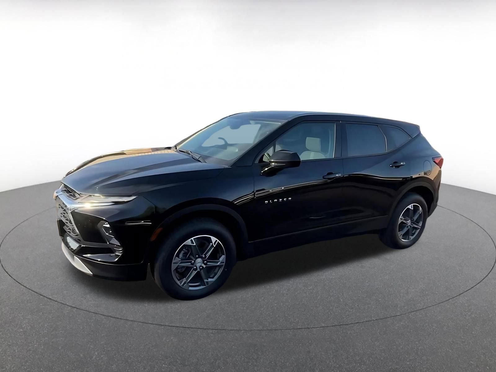 Thumbnail: 2025 Chevrolet Blazer - 8