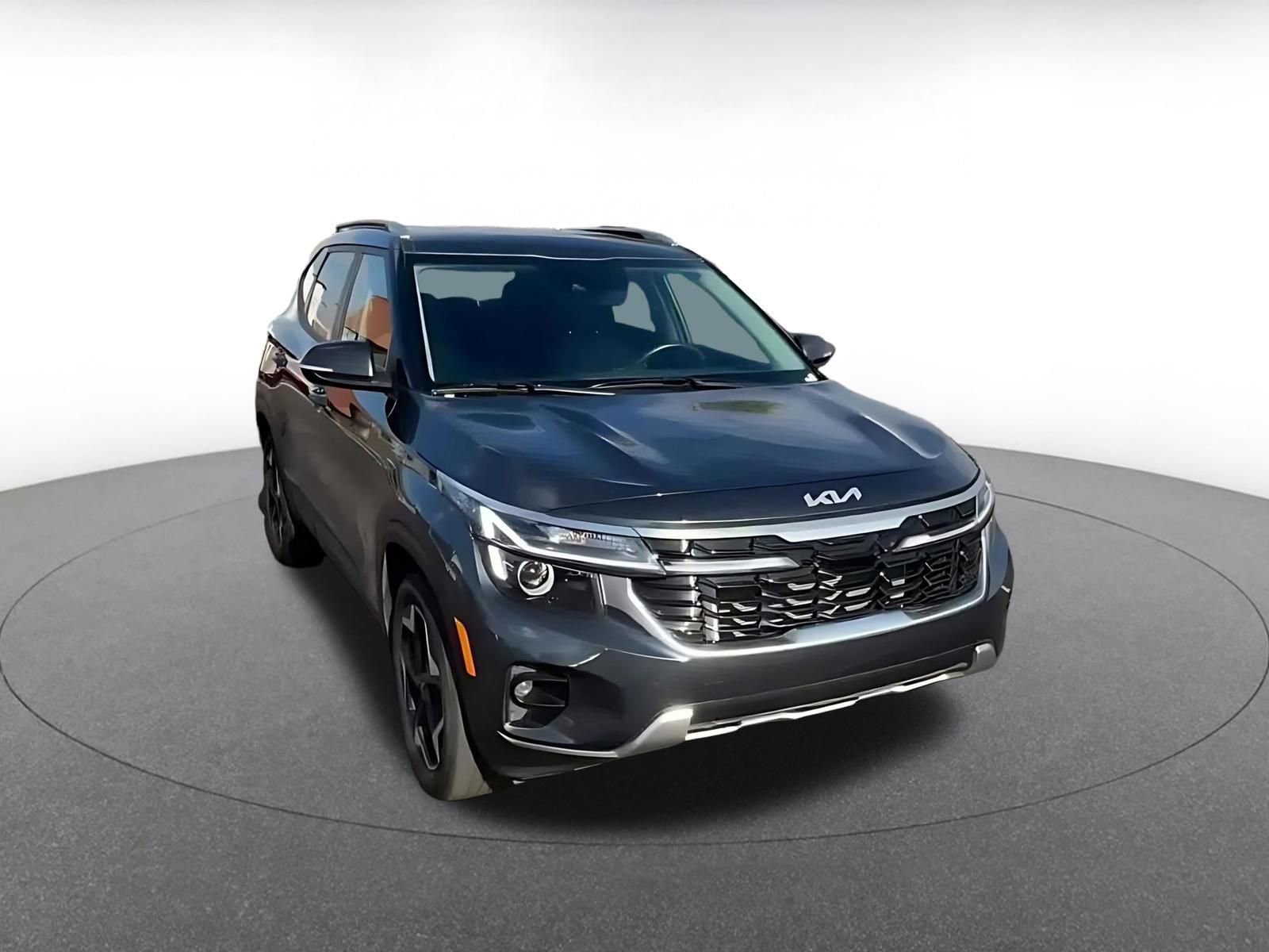 Thumbnail: 2025 Kia Seltos - 3