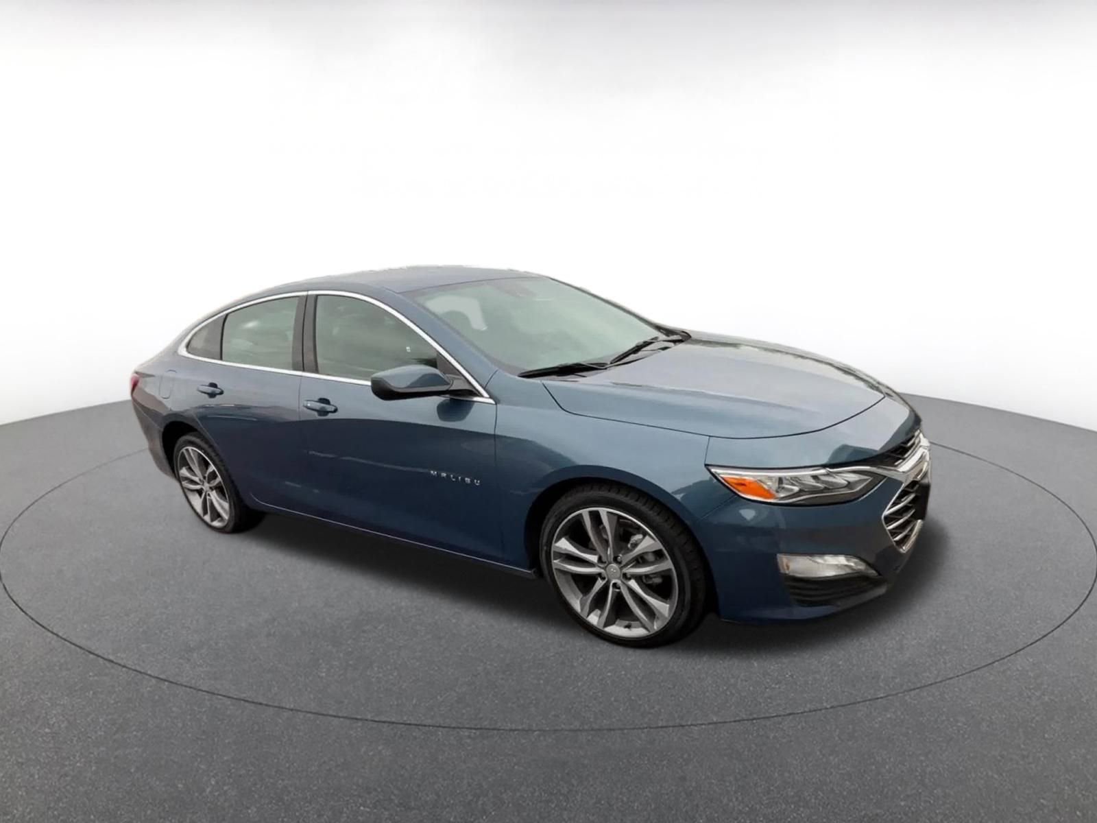 Thumbnail: 2024 Chevrolet Malibu - 2