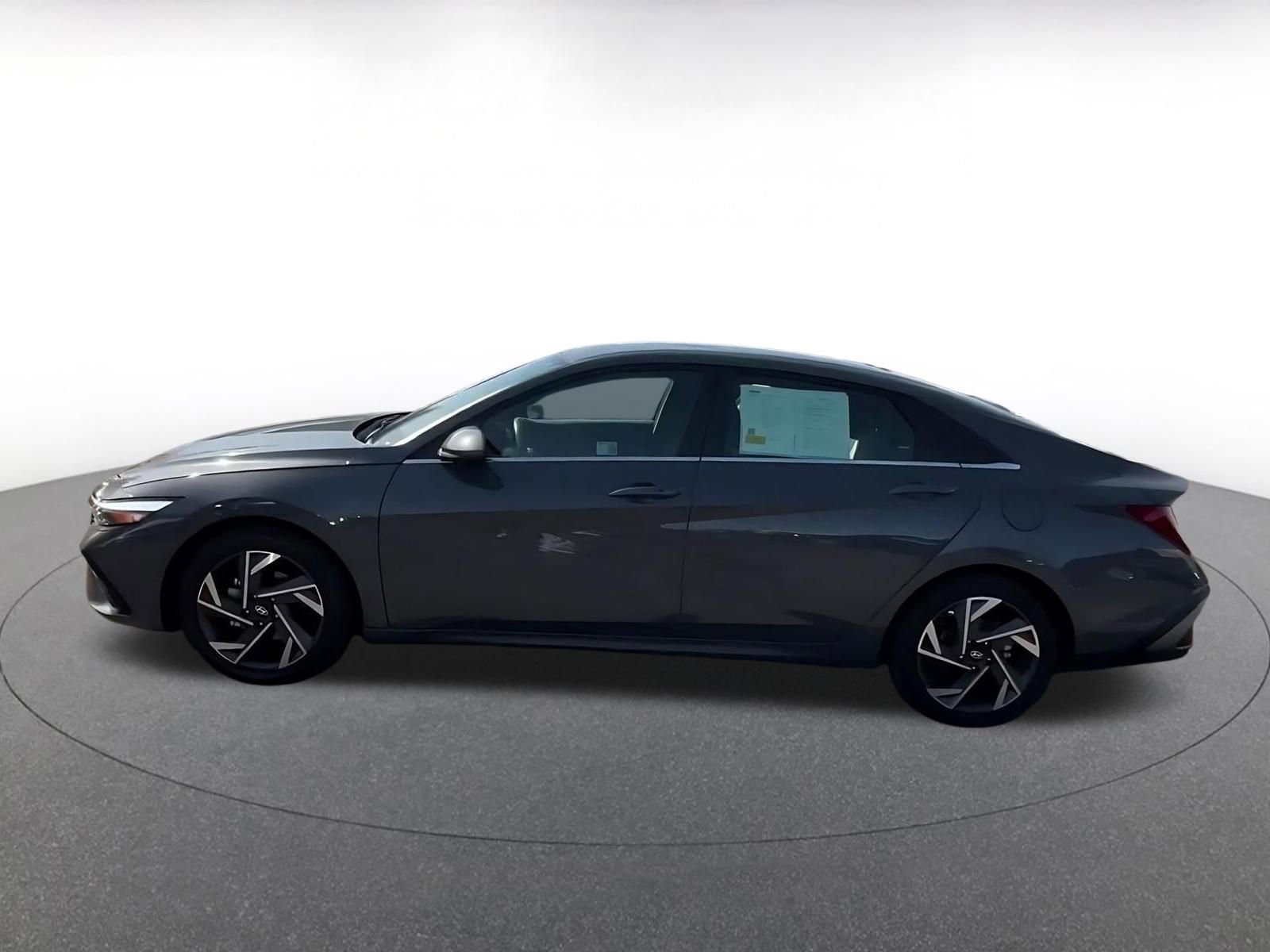 Thumbnail: 2025 Hyundai Elantra - 9