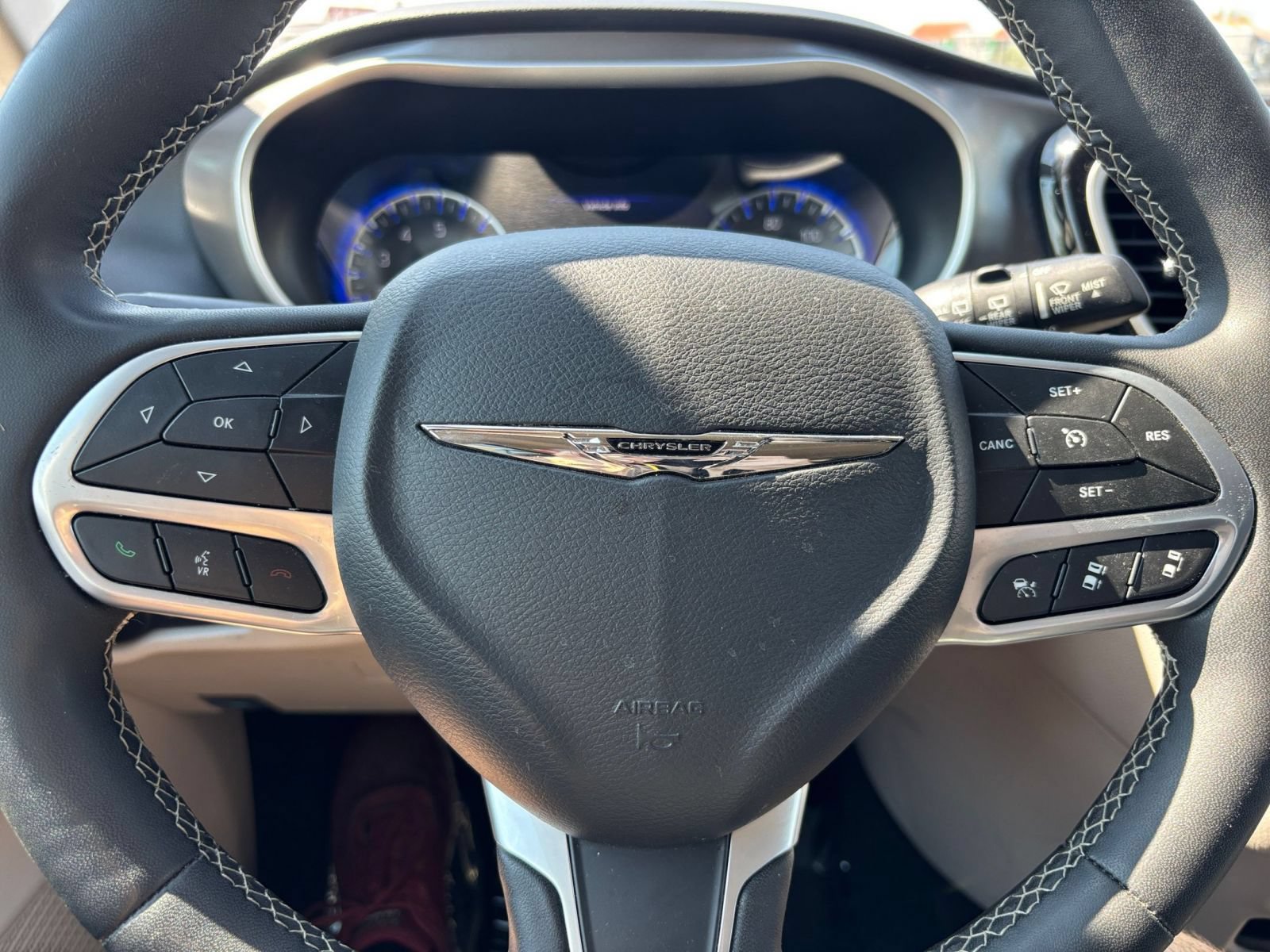 Thumbnail: 2024 Chrysler Pacifica - 29